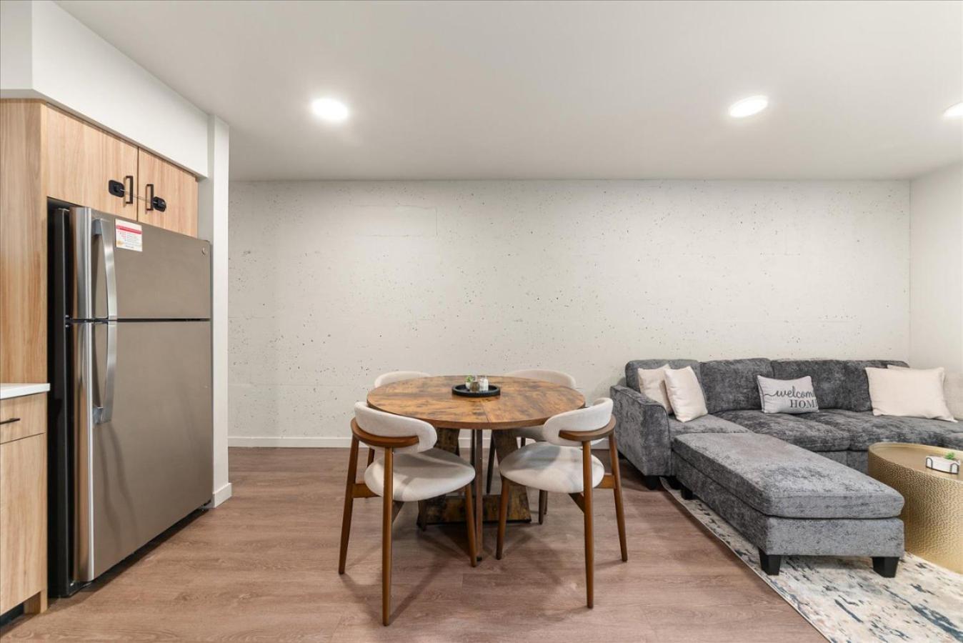 2 Bedroom 2 Bath Downtown