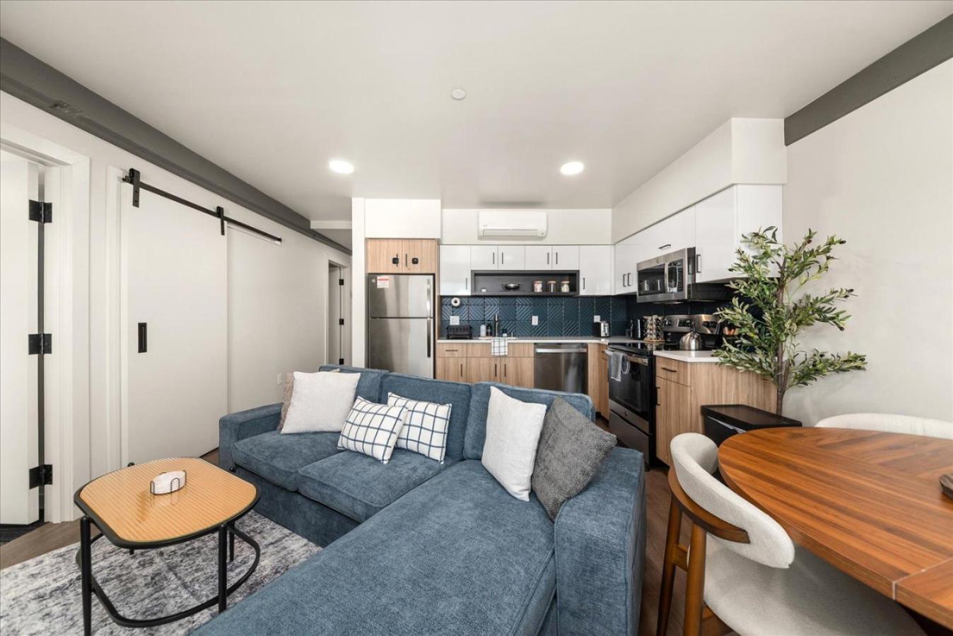 2BR Cozy Apartment in DT