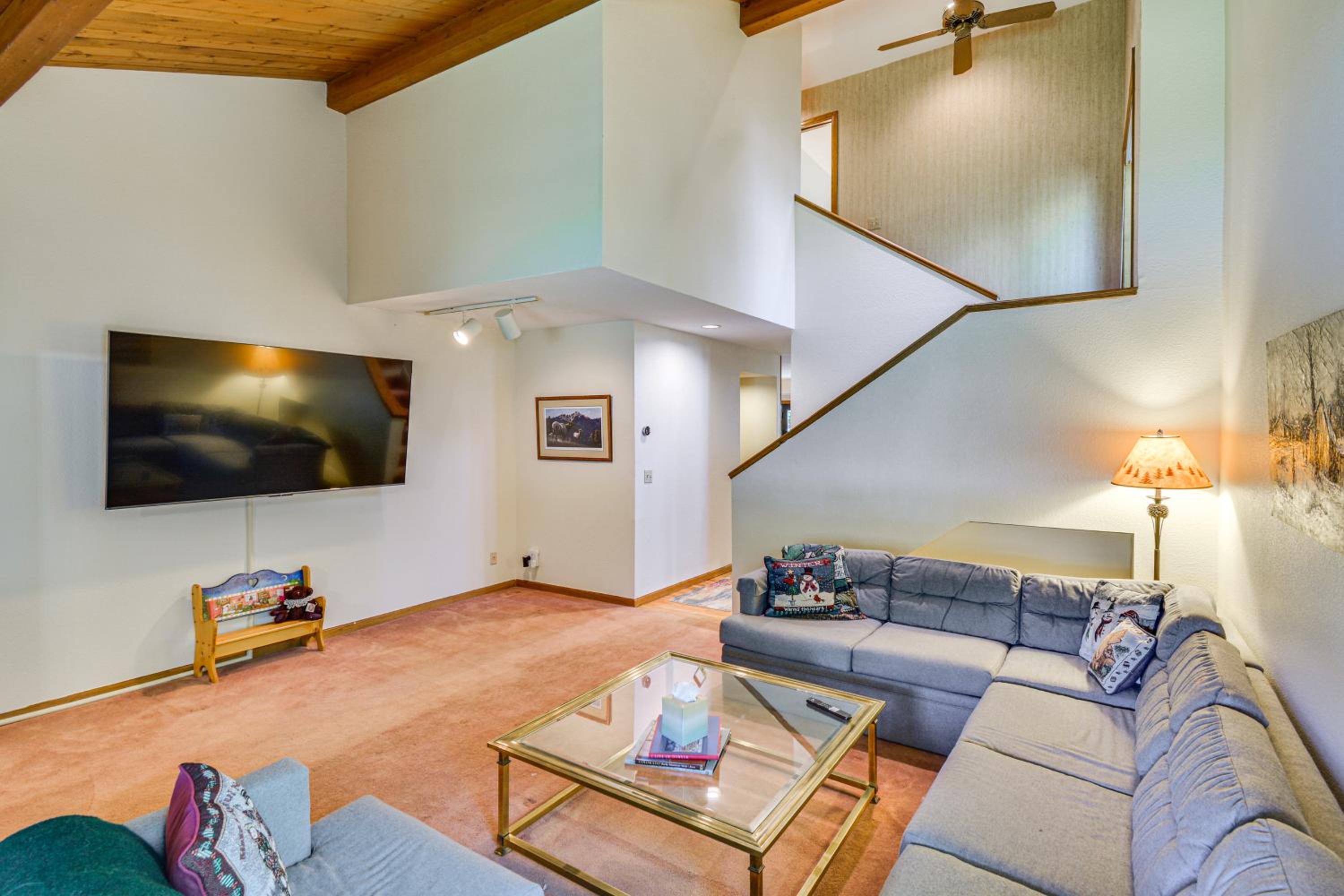 Large Family Duplex with Grill, Near Beaver Creek