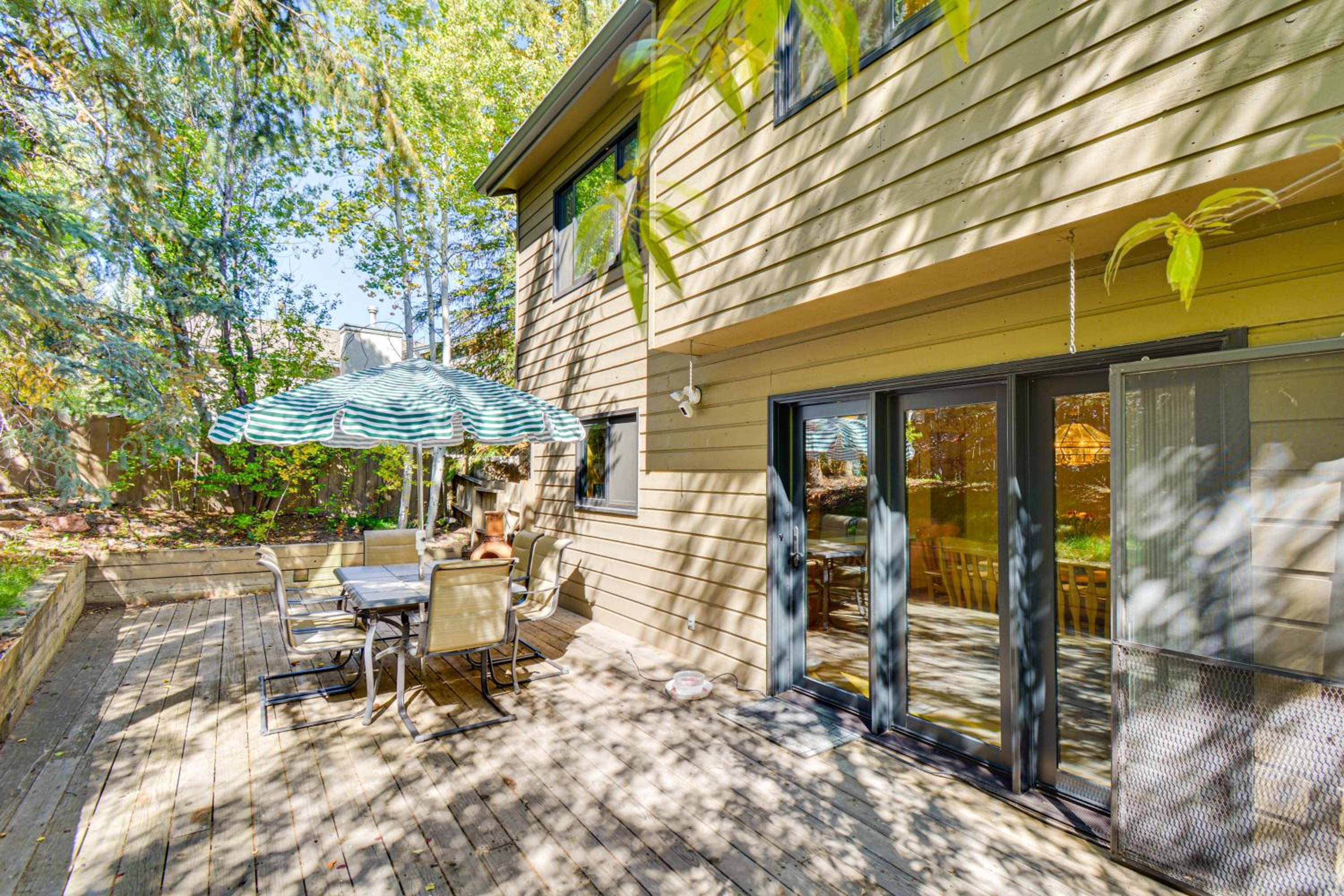 Large Family Duplex with Grill, Near Beaver Creek