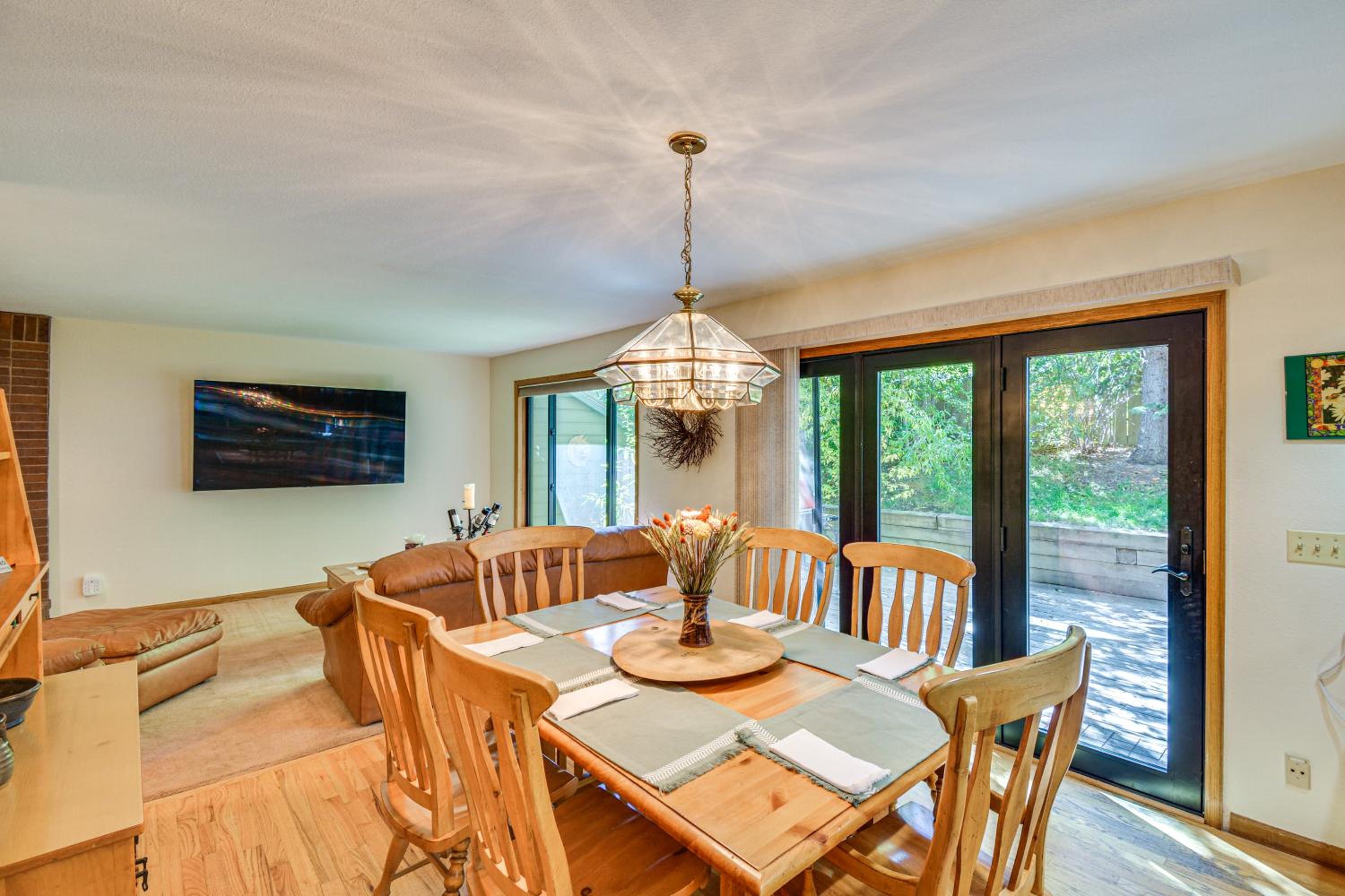 Large Family Duplex with Grill, Near Beaver Creek
