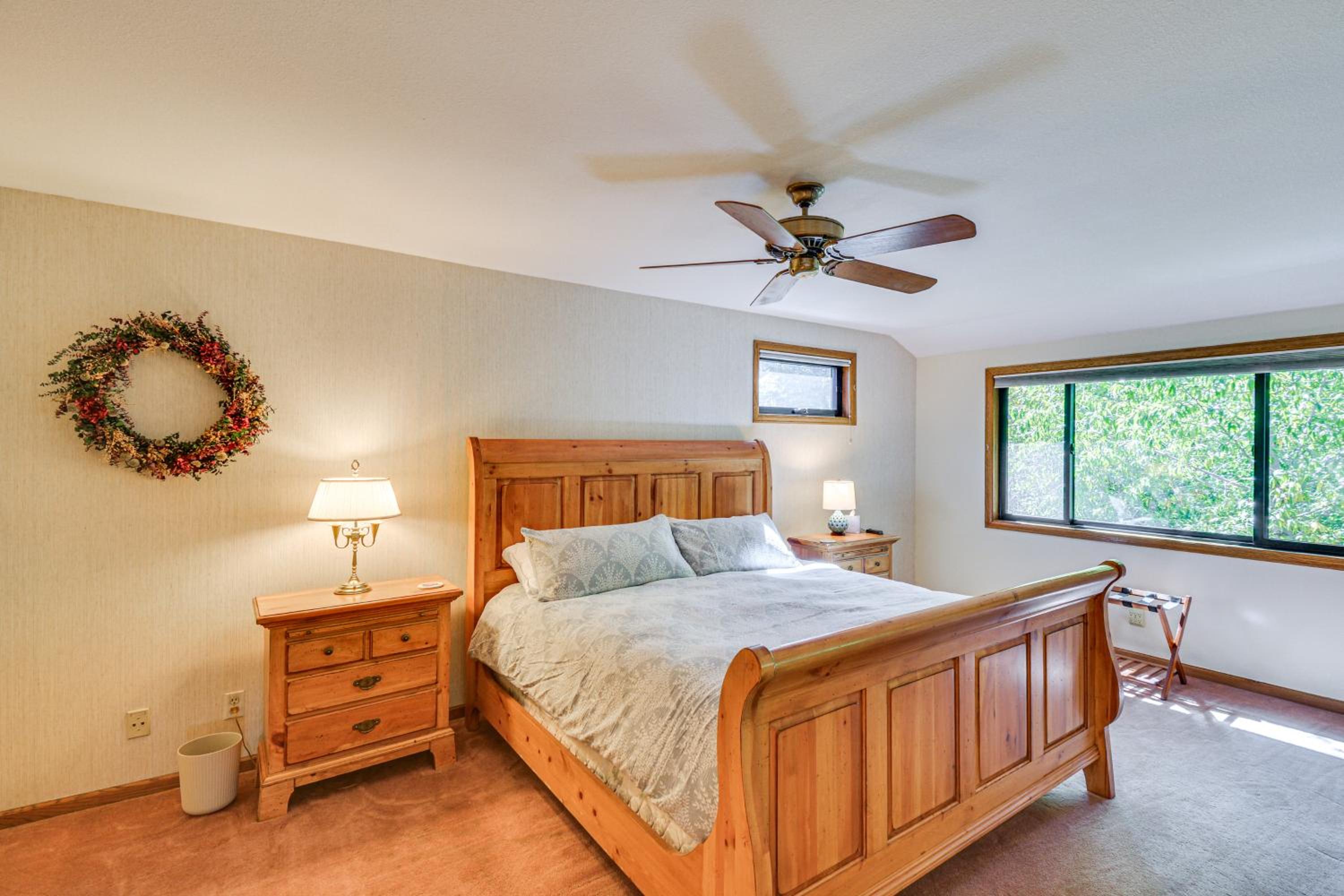 Large Family Duplex with Grill, Near Beaver Creek