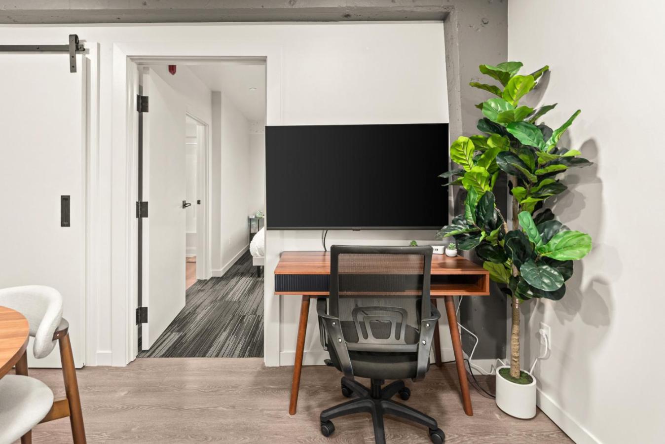 Downtown Luxury Stay 2BR
