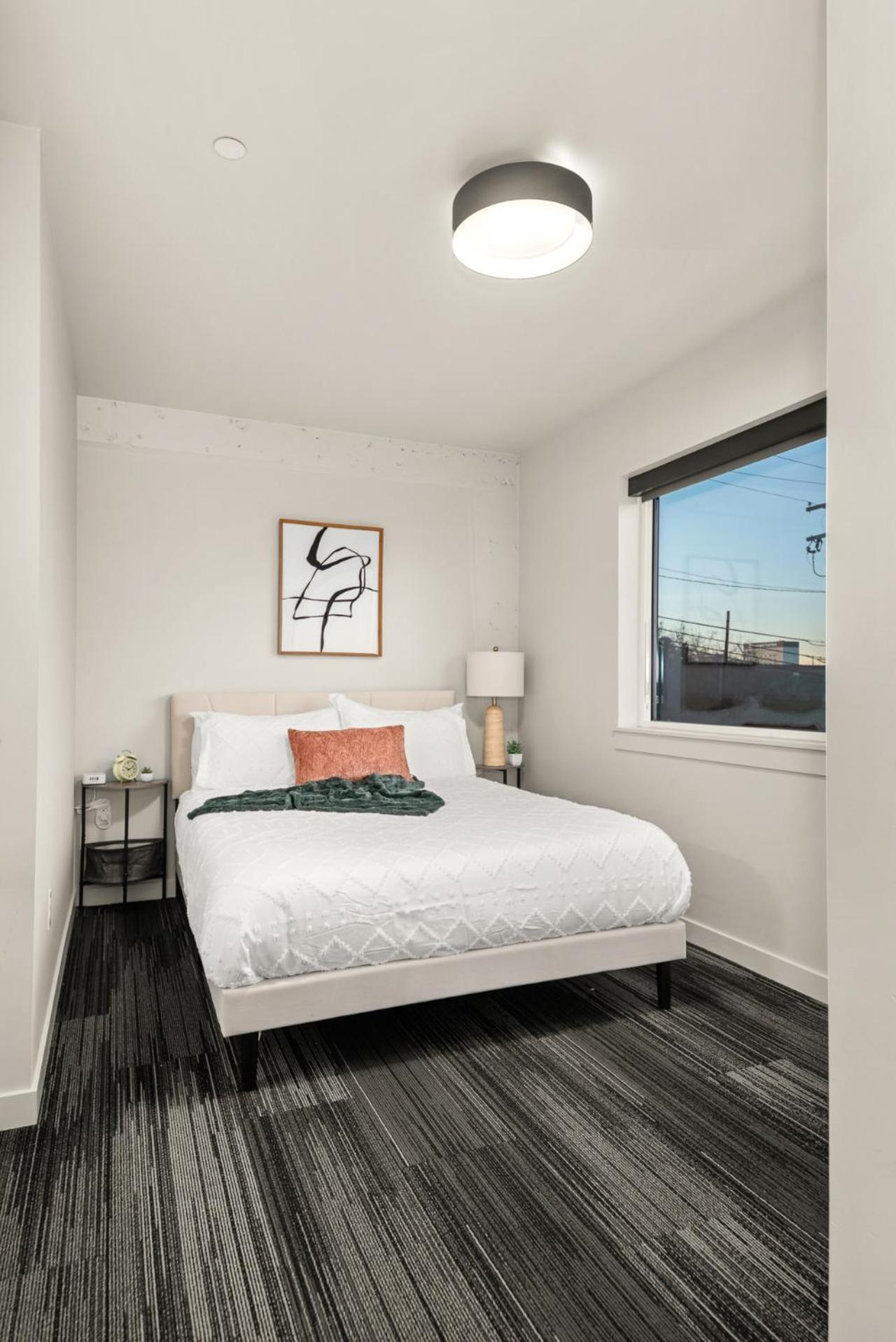 Downtown Luxury Stay 2BR