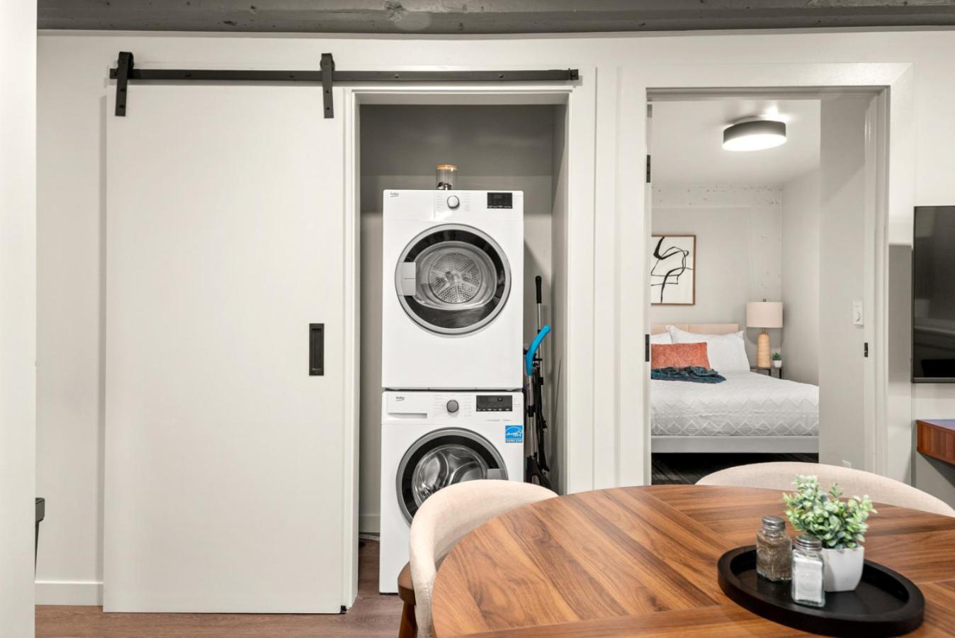 Downtown Luxury Stay 2BR