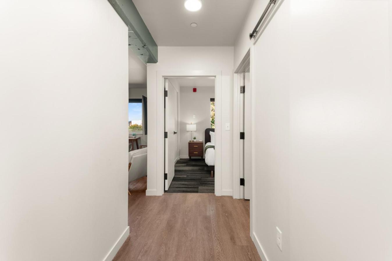 DT 2br 2bath Apartment