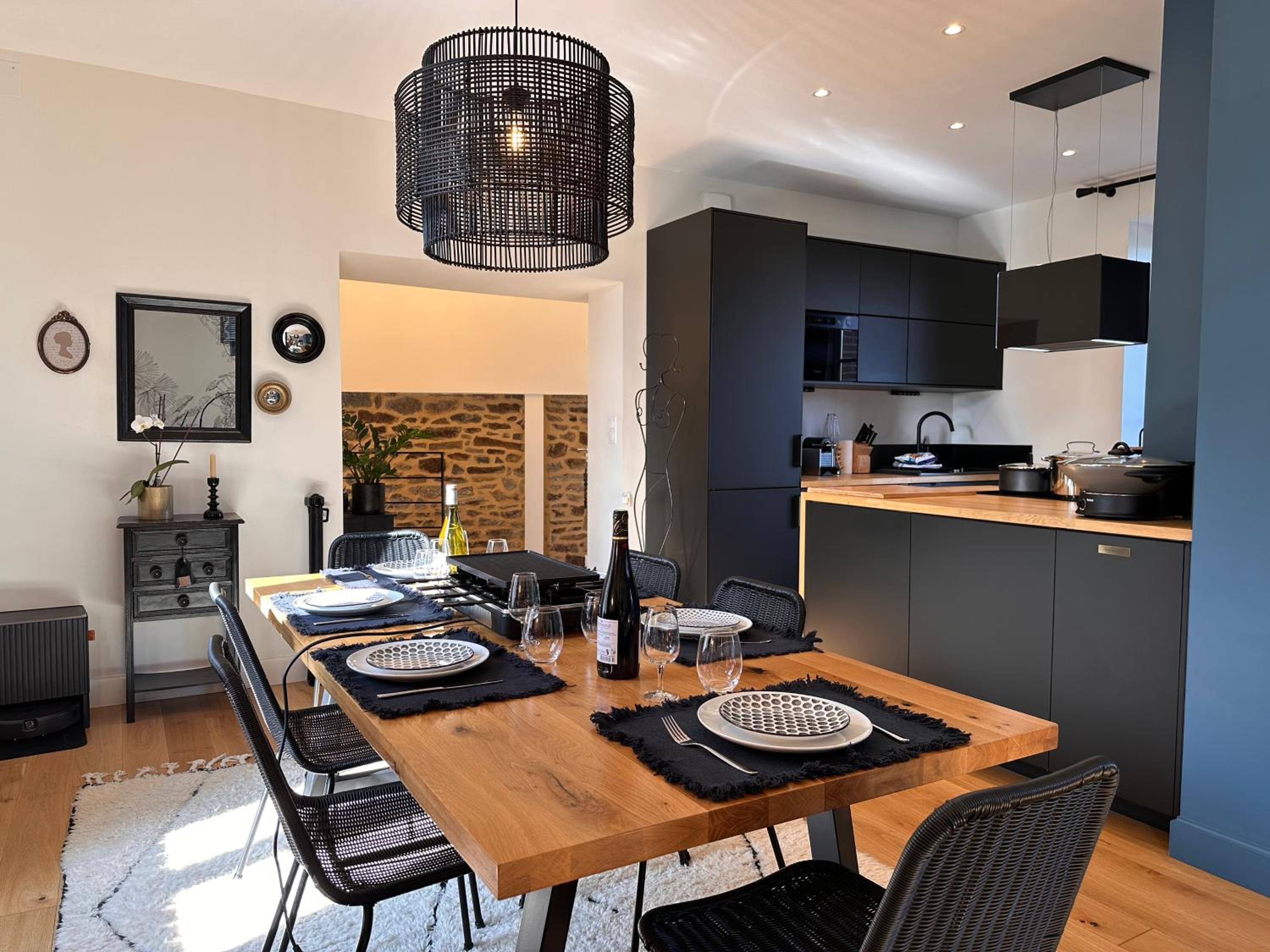 Les Libellules Appartement avec baignoire spa à Dinan Lanvallay
