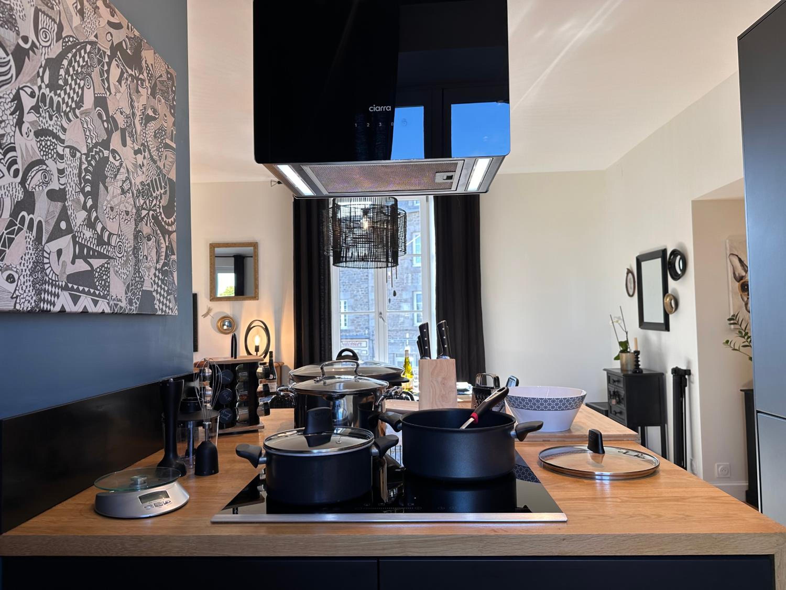 Les Libellules Appartement avec baignoire spa à Dinan Lanvallay