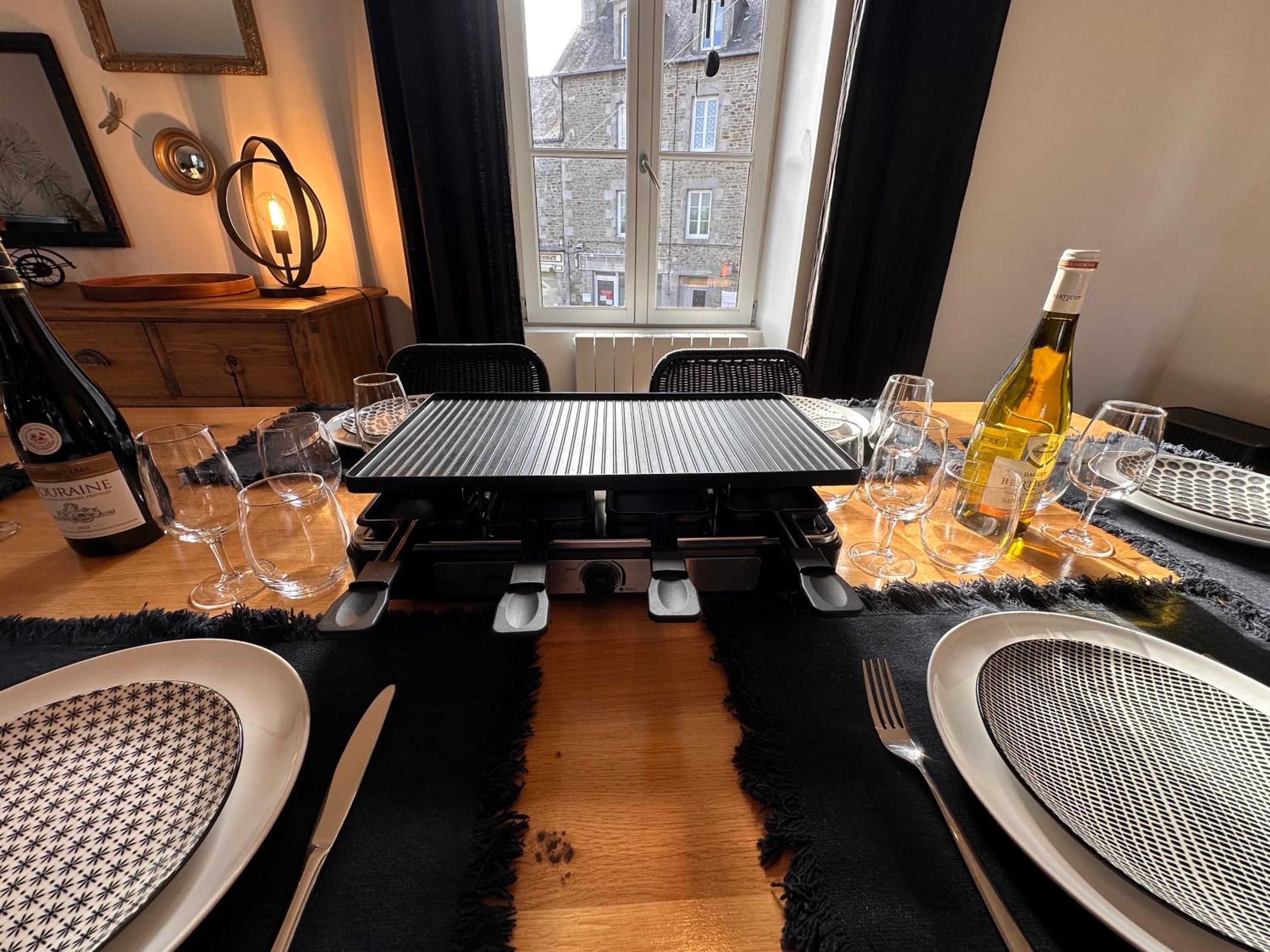 Les Libellules Appartement avec baignoire spa à Dinan Lanvallay