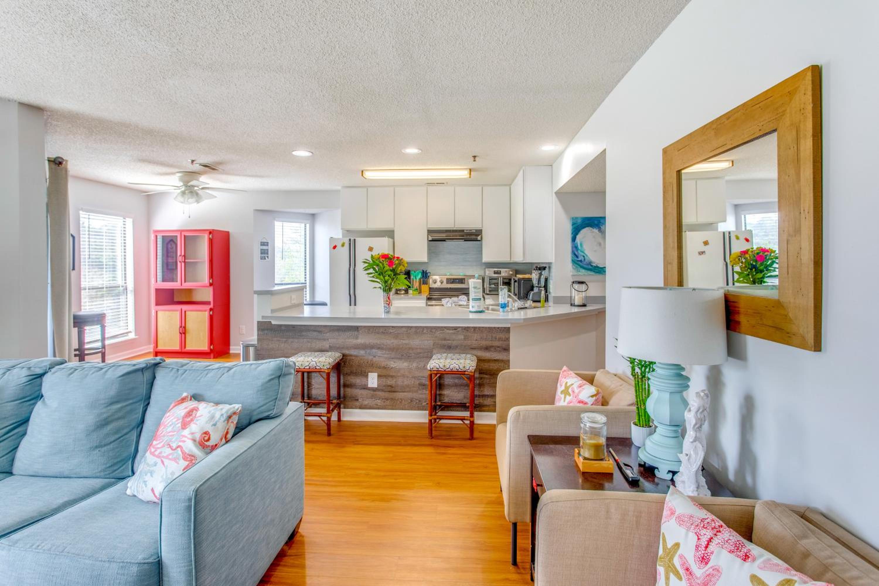 1 Mi to Beach Golf Glenn Villas Condo with Pool