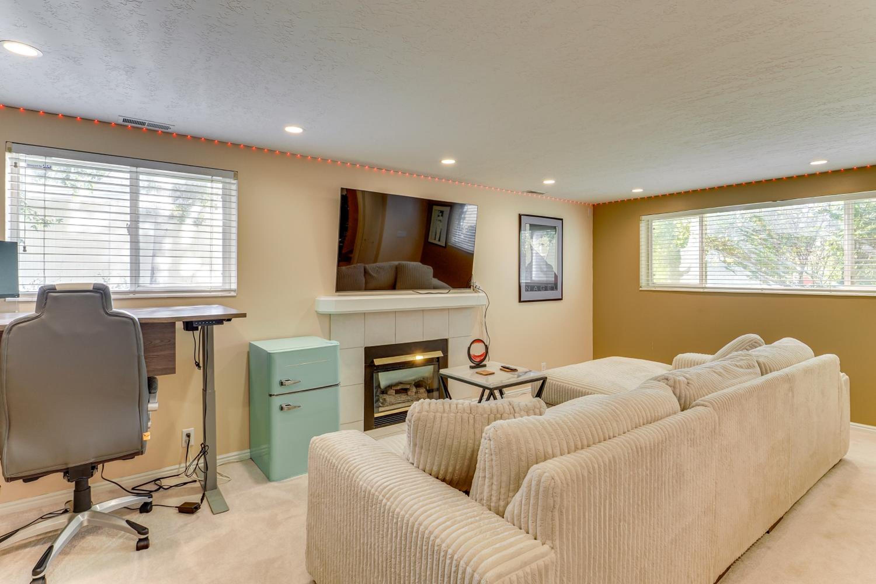 Big Space, Bigger View! Cottonwood Canyon Retreat