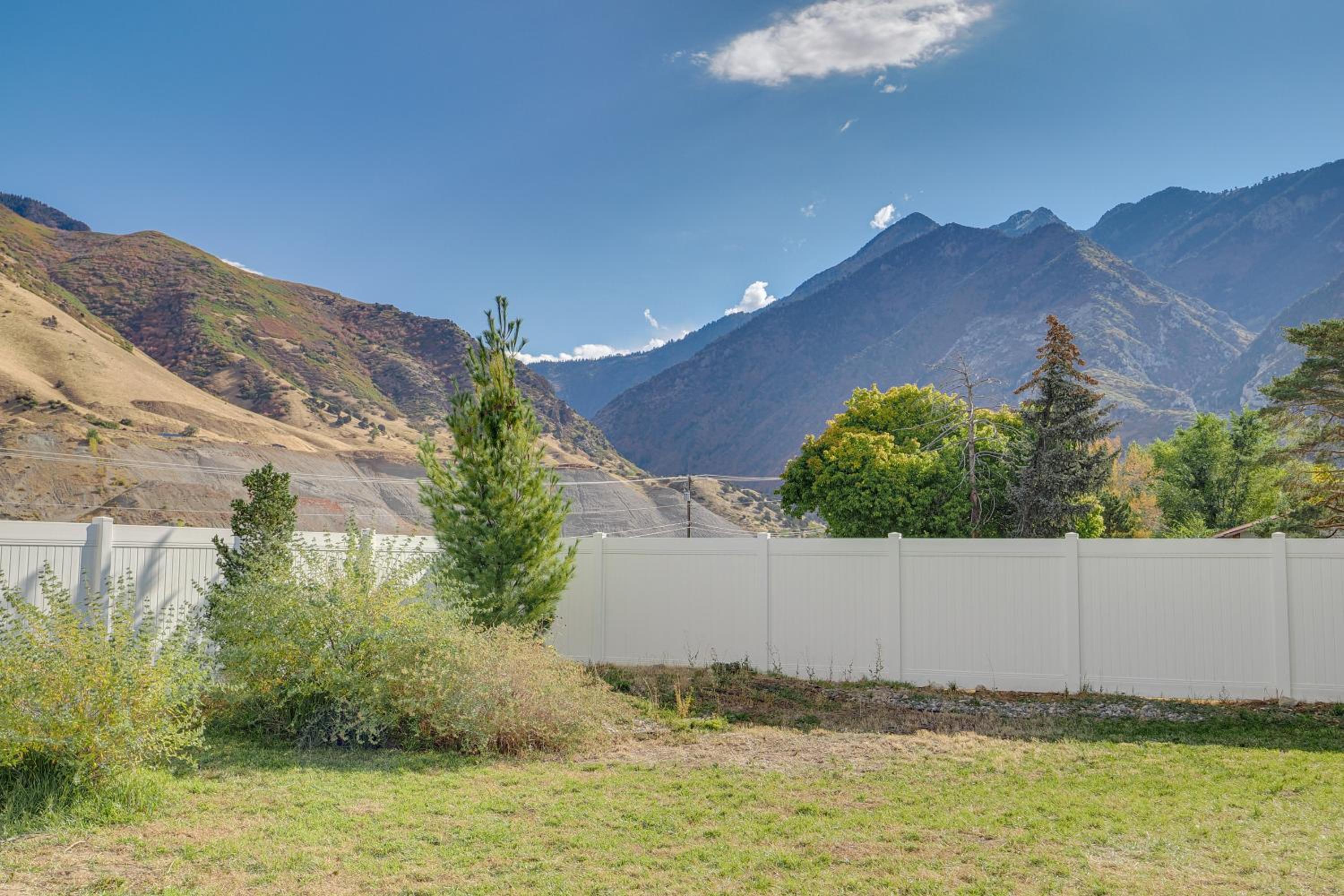 Big Space, Bigger View! Cottonwood Canyon Retreat