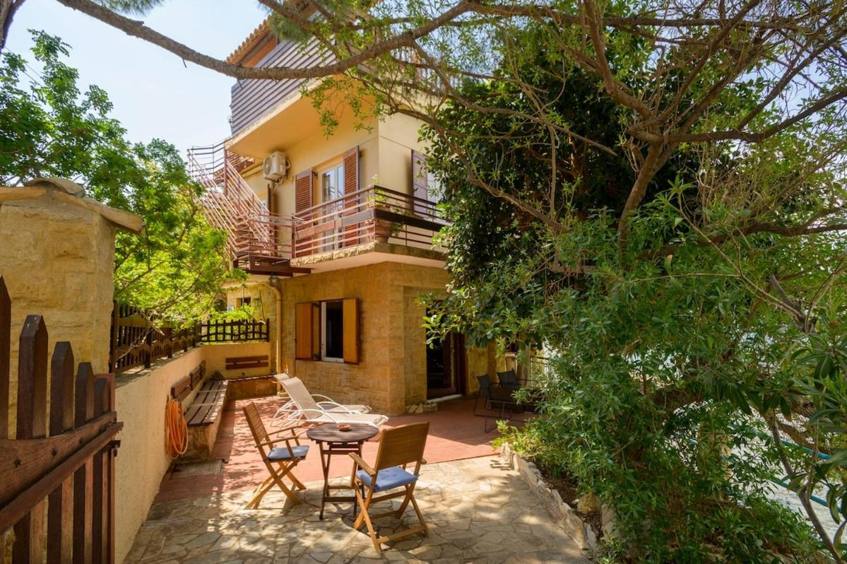 Nikos Panagiotareas House