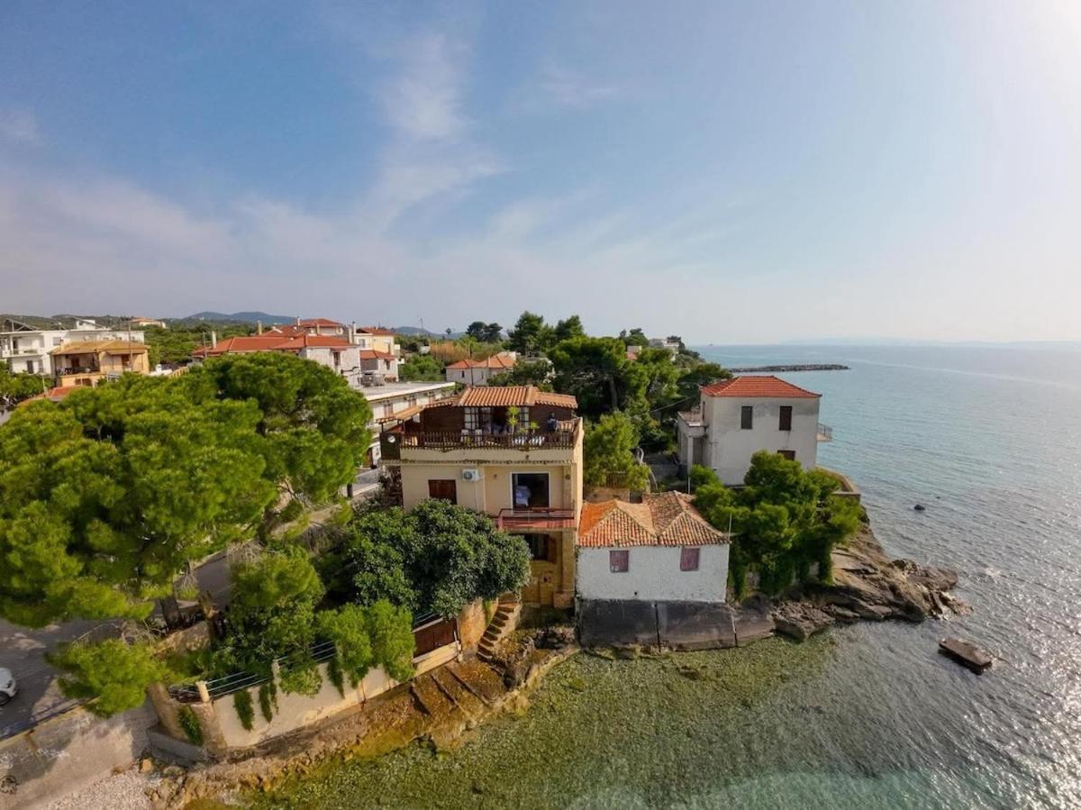 Nikos Panagiotareas House