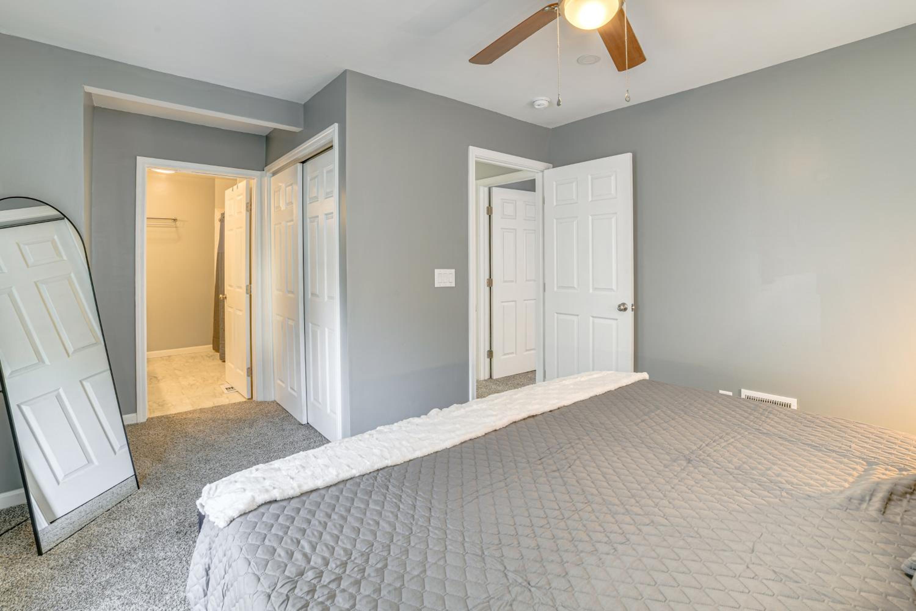 Walk to Main Street! Updated Norwich Home