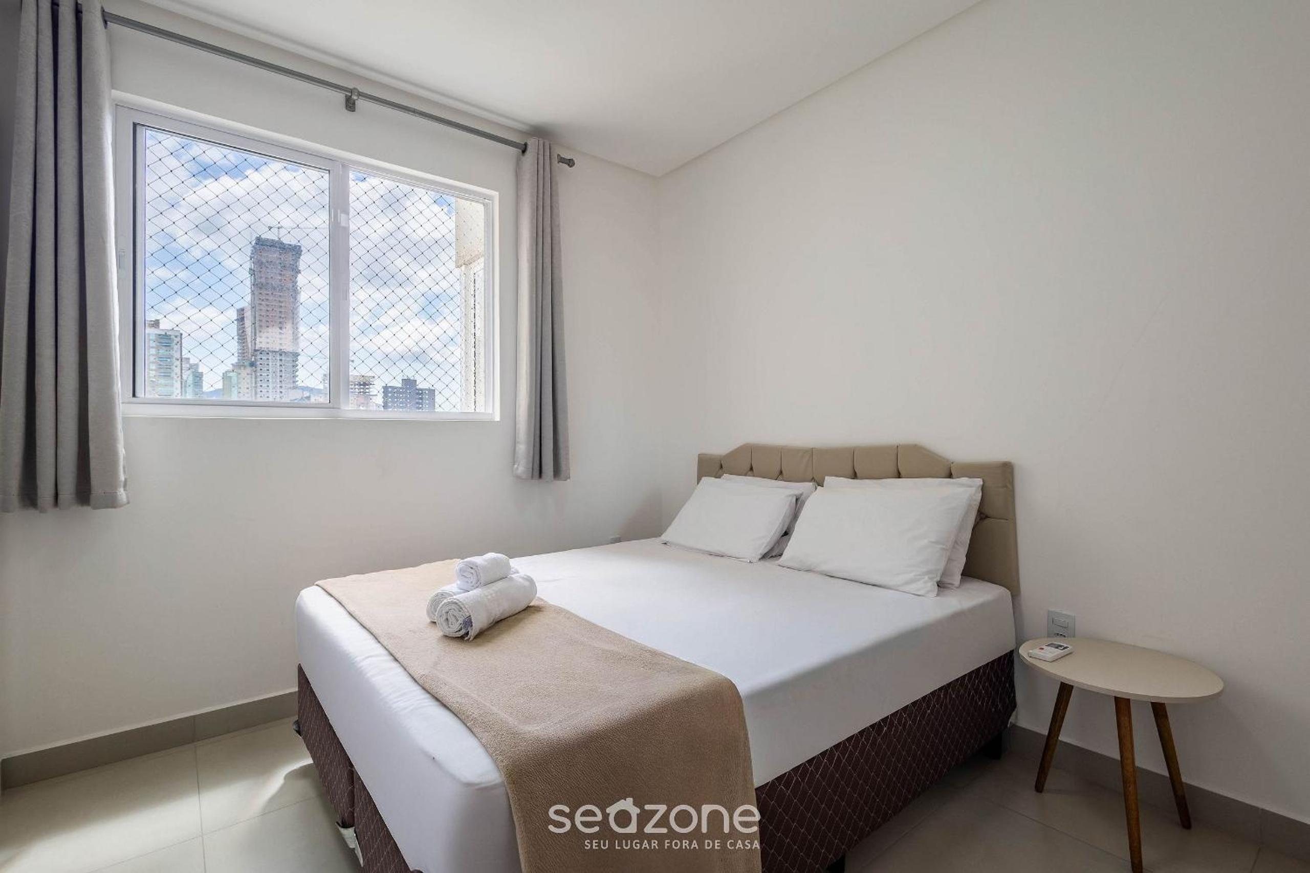 Apt w/ Gourmet Balcony 500m from the Beach CDM0101
