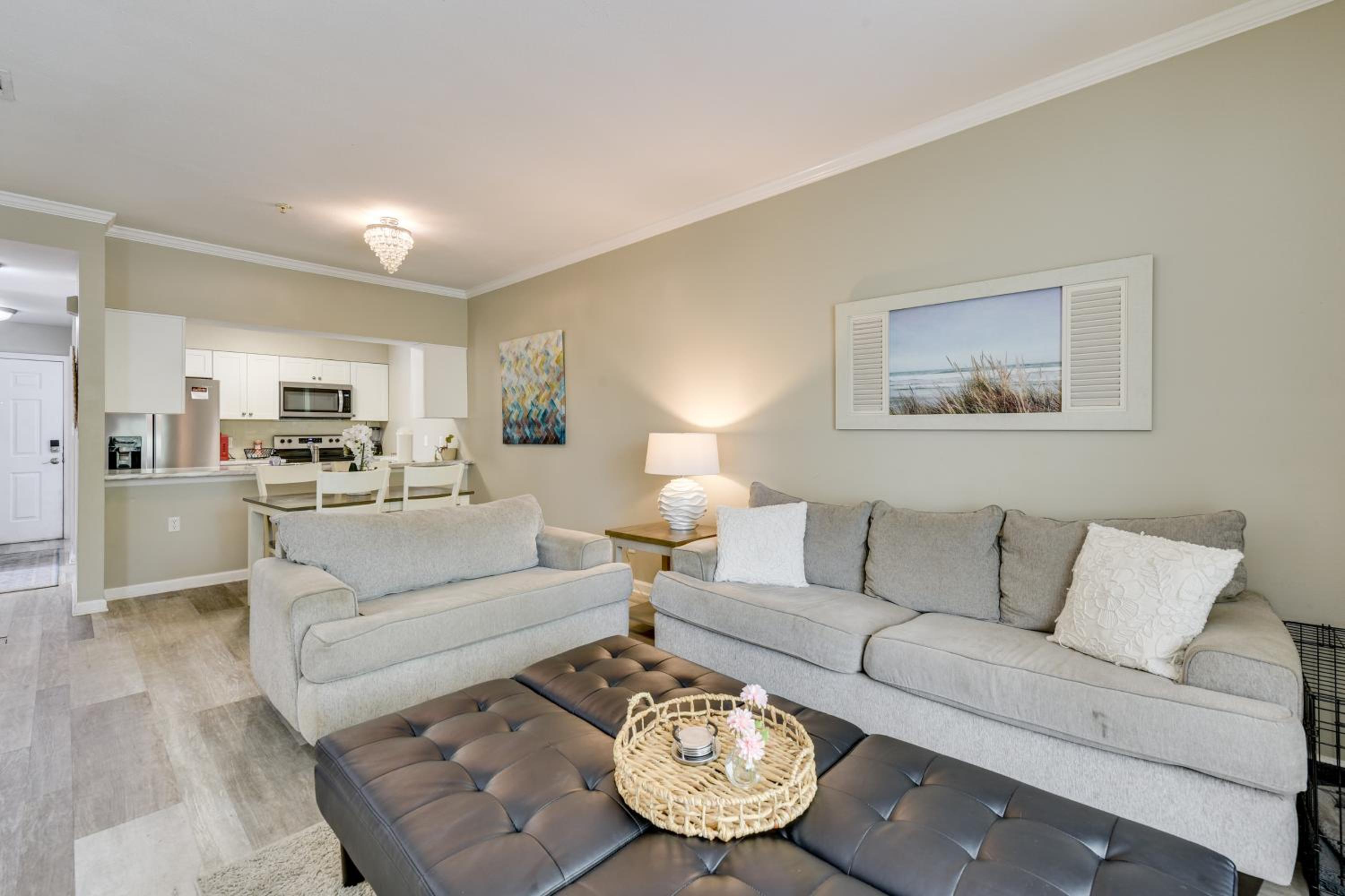 2 Mi to Ocean! Poolside Escape in Miramar Beach