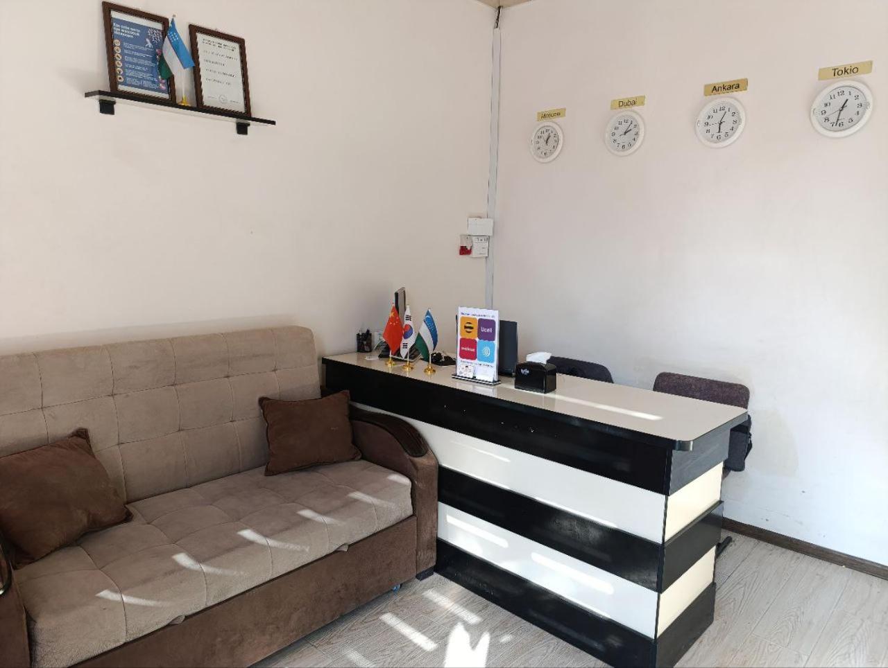 Caravan Hostel Near Airport