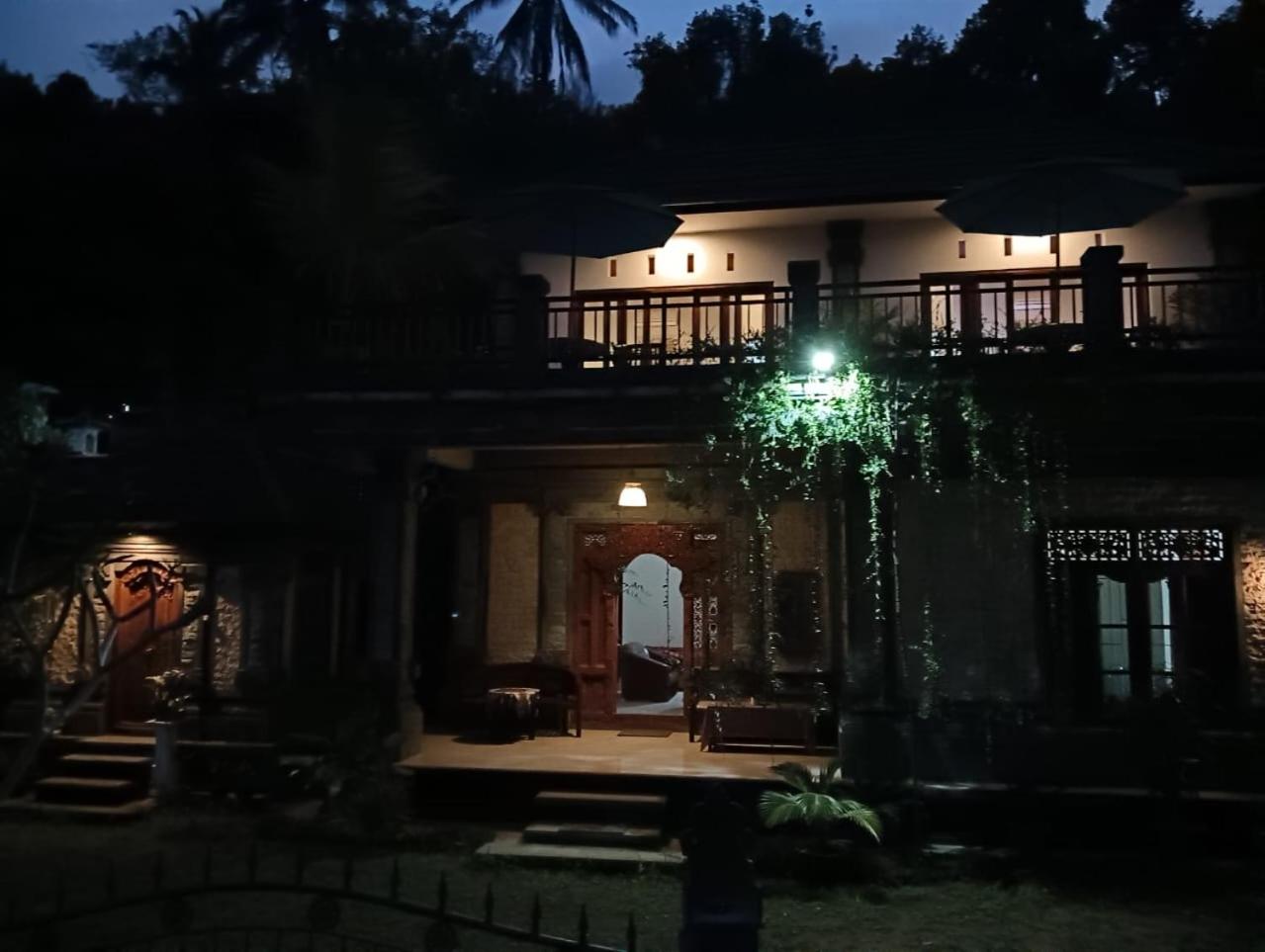 Gusti Homestay