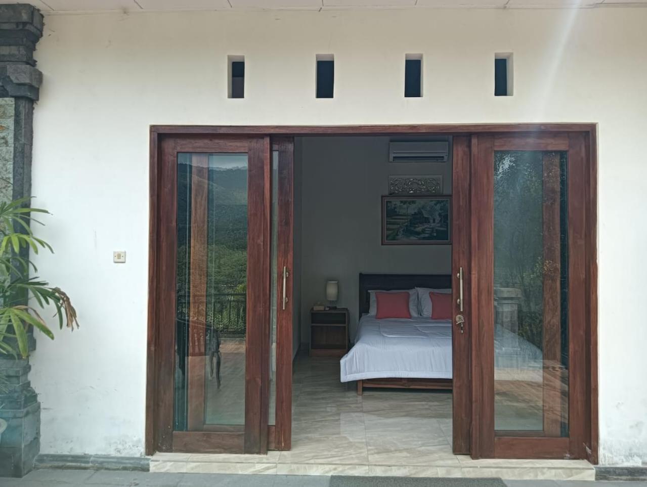 Gusti Homestay
