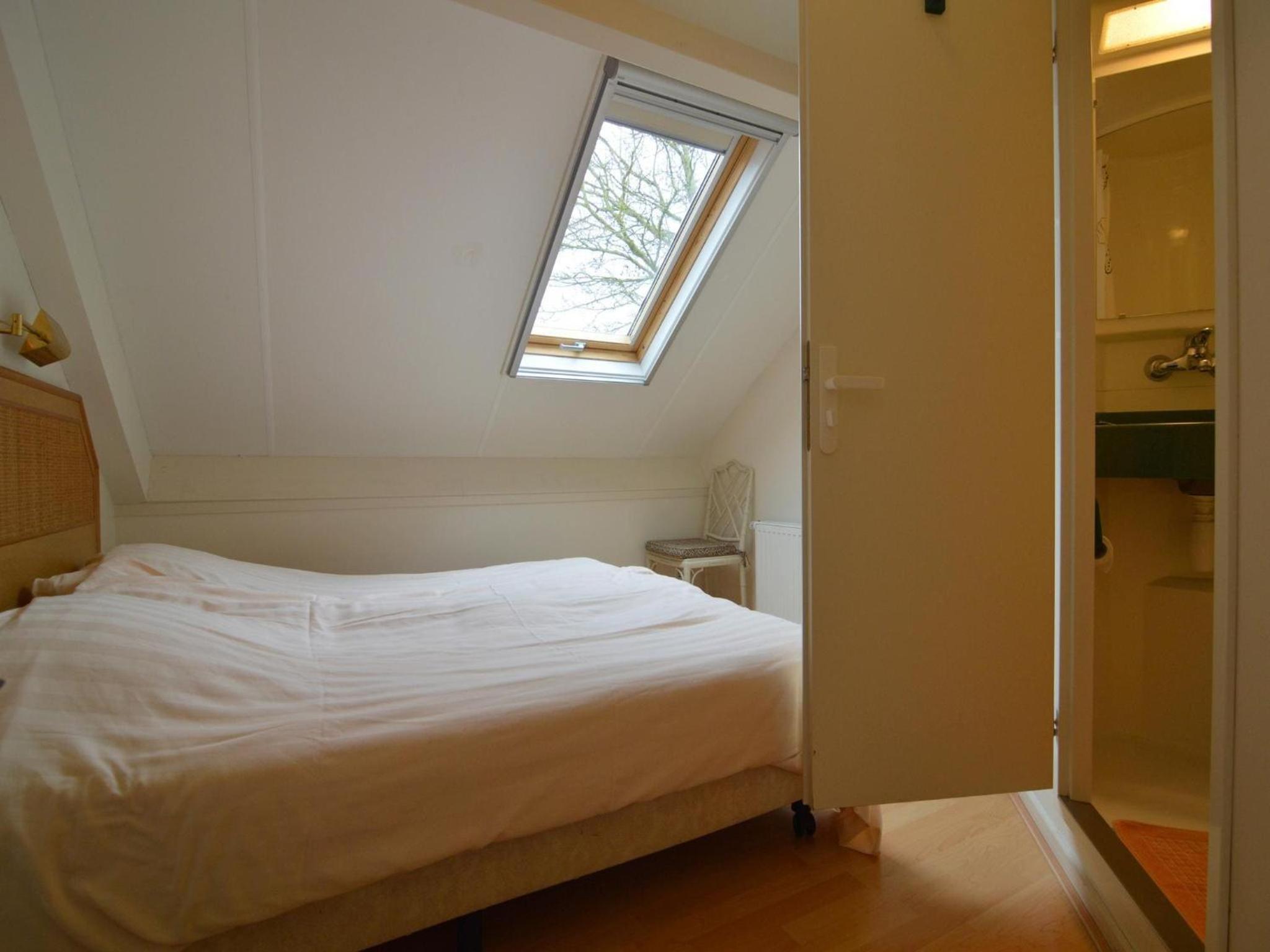 Holiday Home in Noordbeemster with Bubble Bath