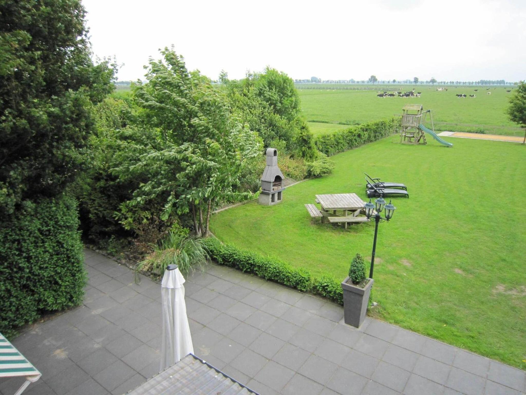 Holiday Home in Noordbeemster with Bubble Bath