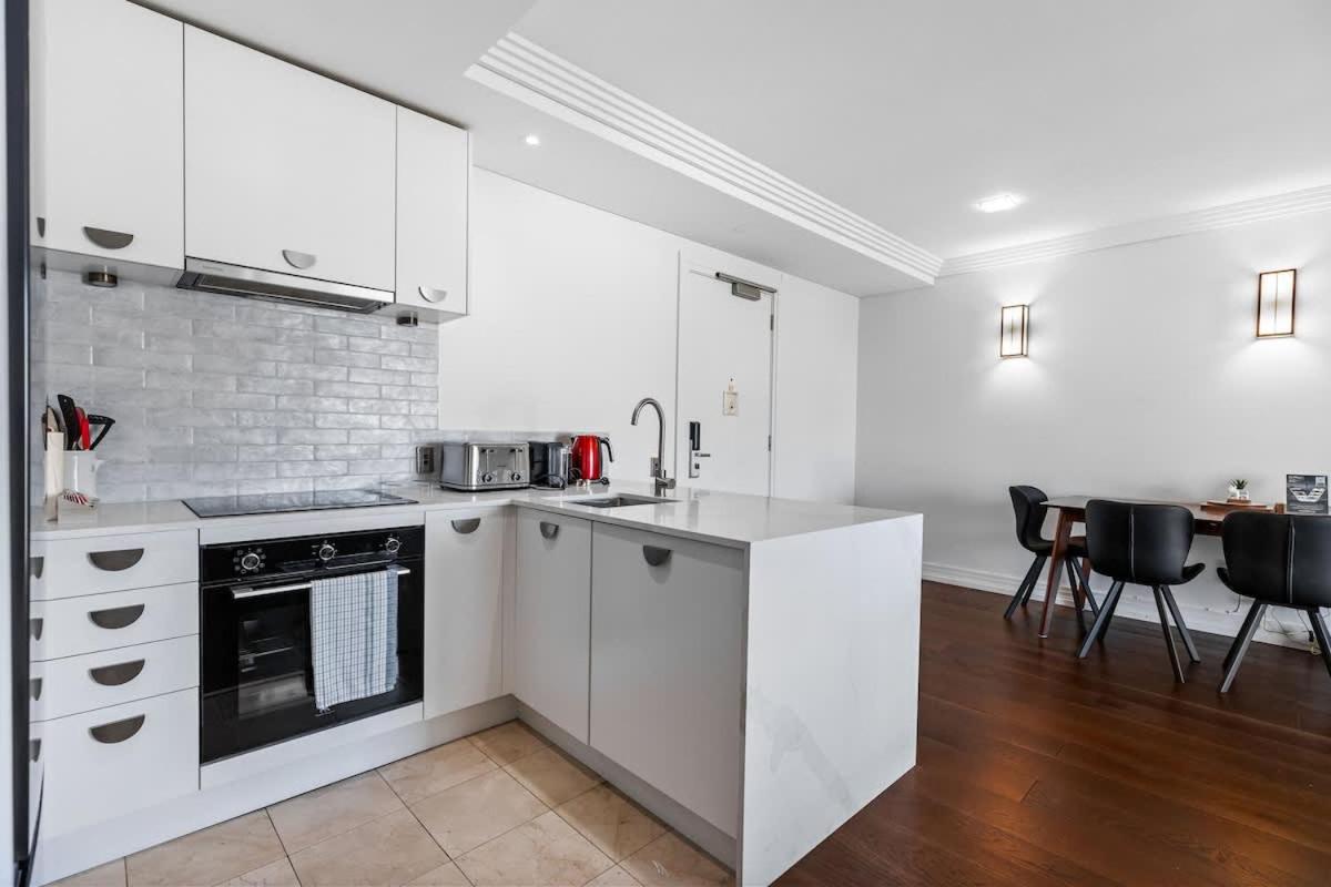 Modern 1BR Escape Central Auckland by Zodiak Stays