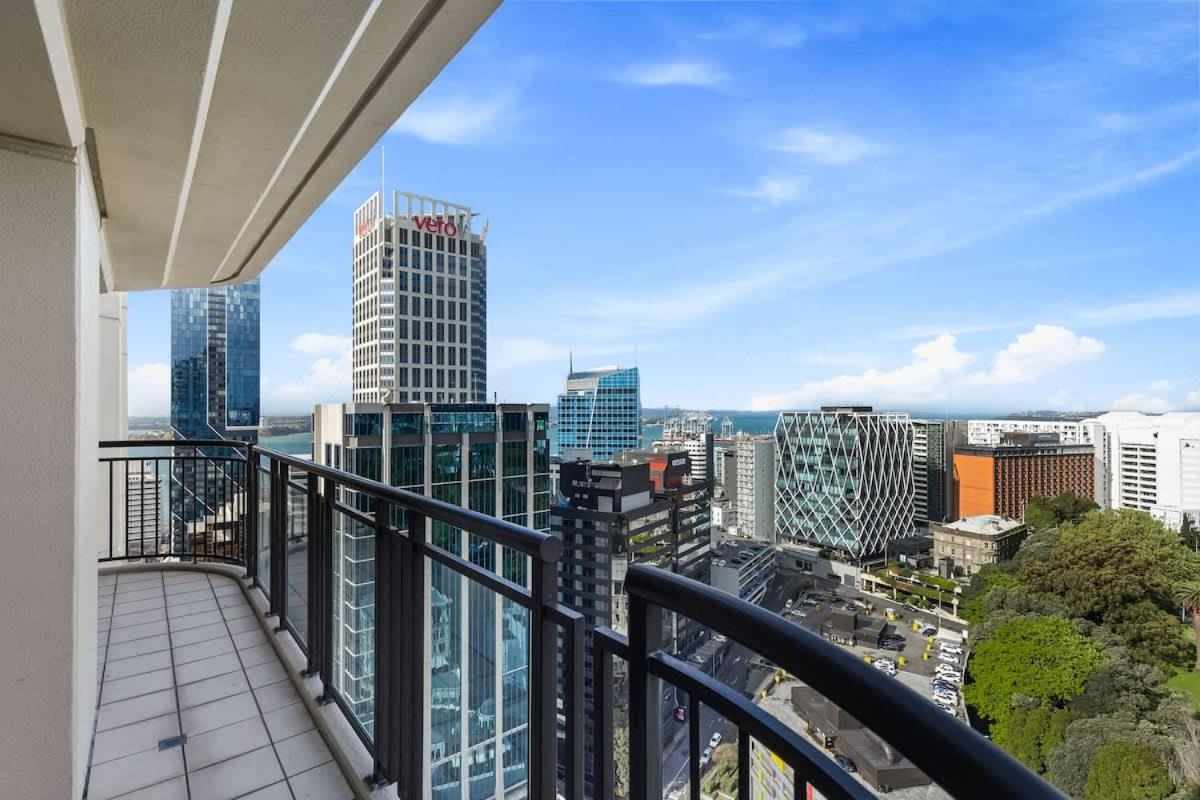 Modern 1BR Escape Central Auckland by Zodiak Stays