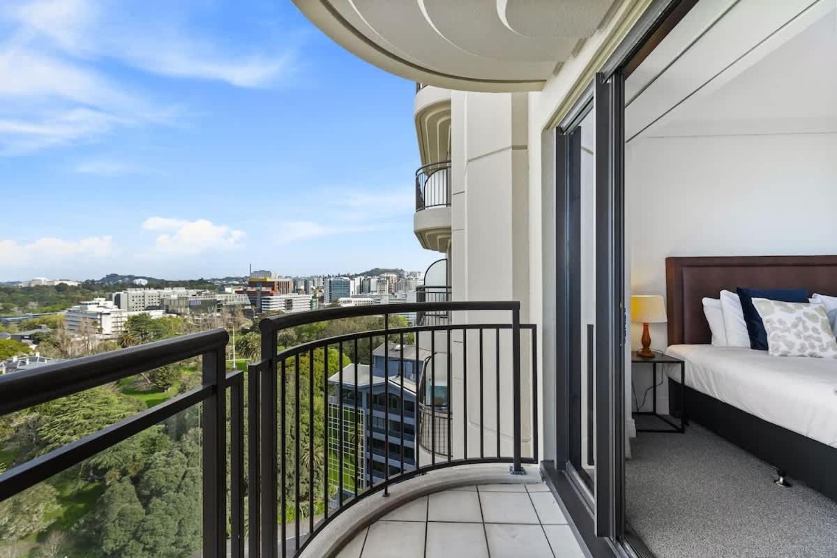 Modern 1BR Escape Central Auckland by Zodiak Stays
