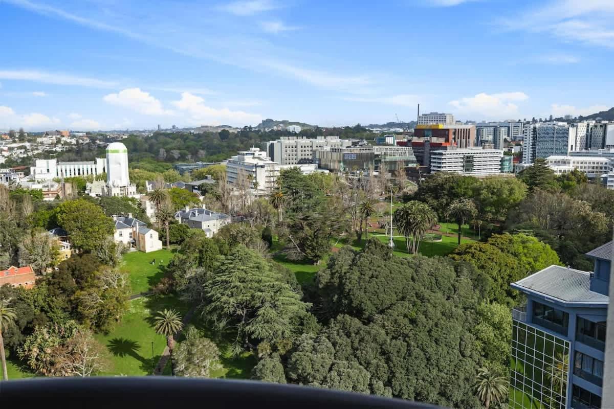 Modern 1BR Escape Central Auckland by Zodiak Stays