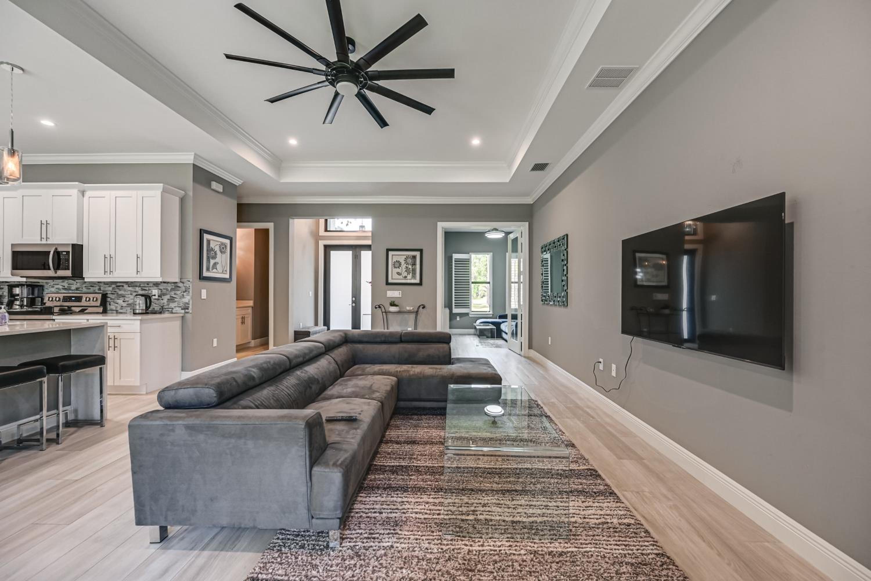 Serene, Pet-Friendly Naples Home by Golf and Beaches