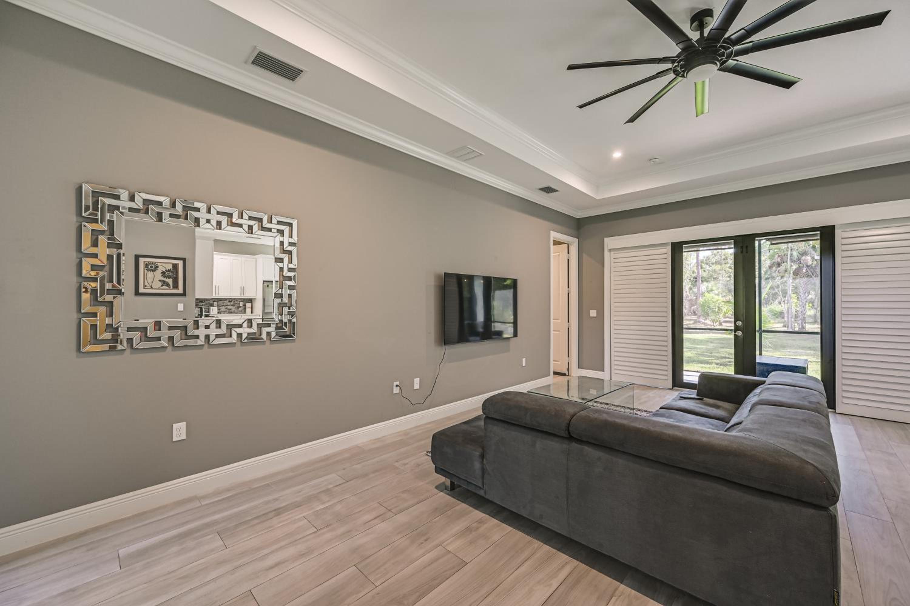 Serene, Pet-Friendly Naples Home by Golf and Beaches