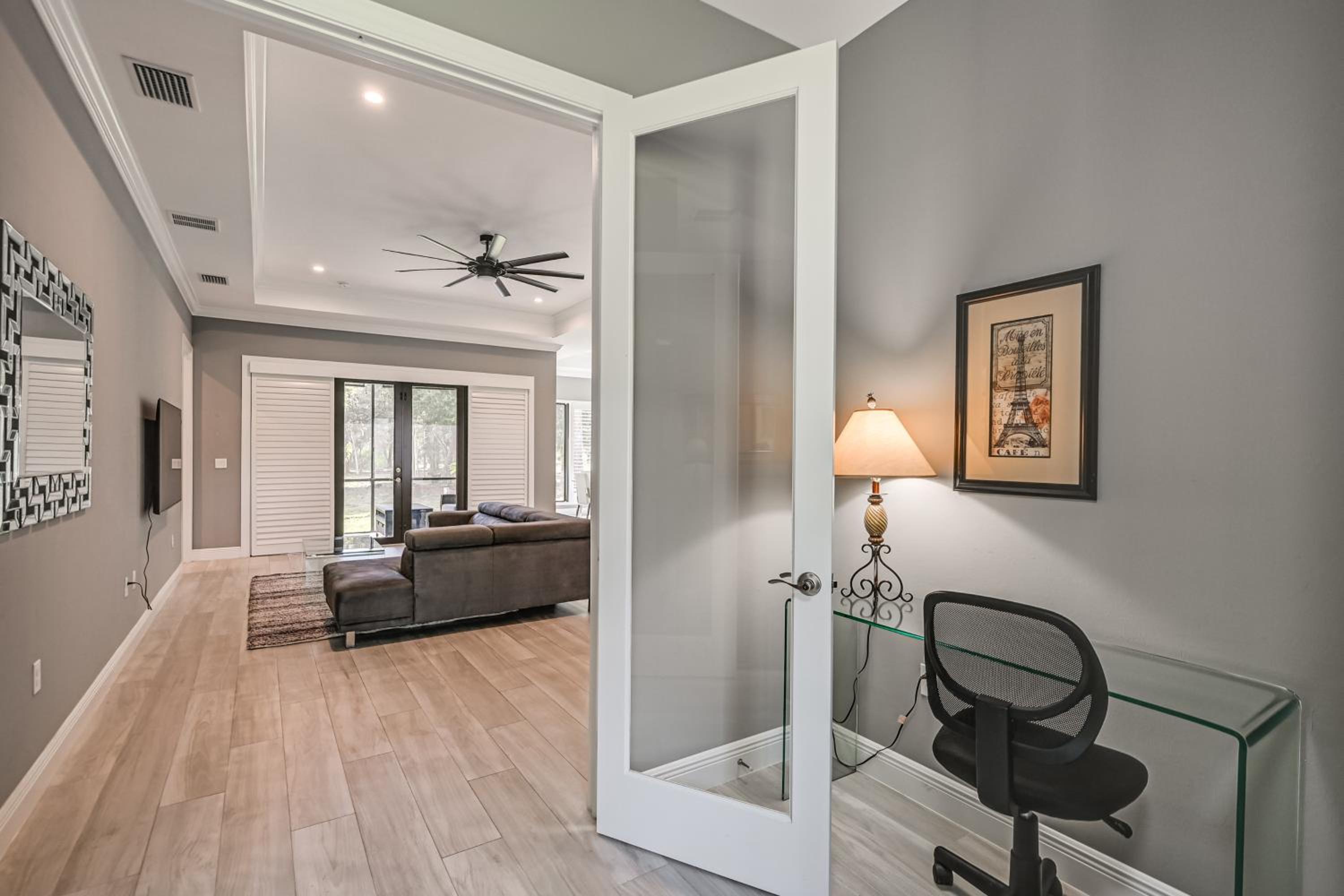 Serene, Pet-Friendly Naples Home by Golf and Beaches