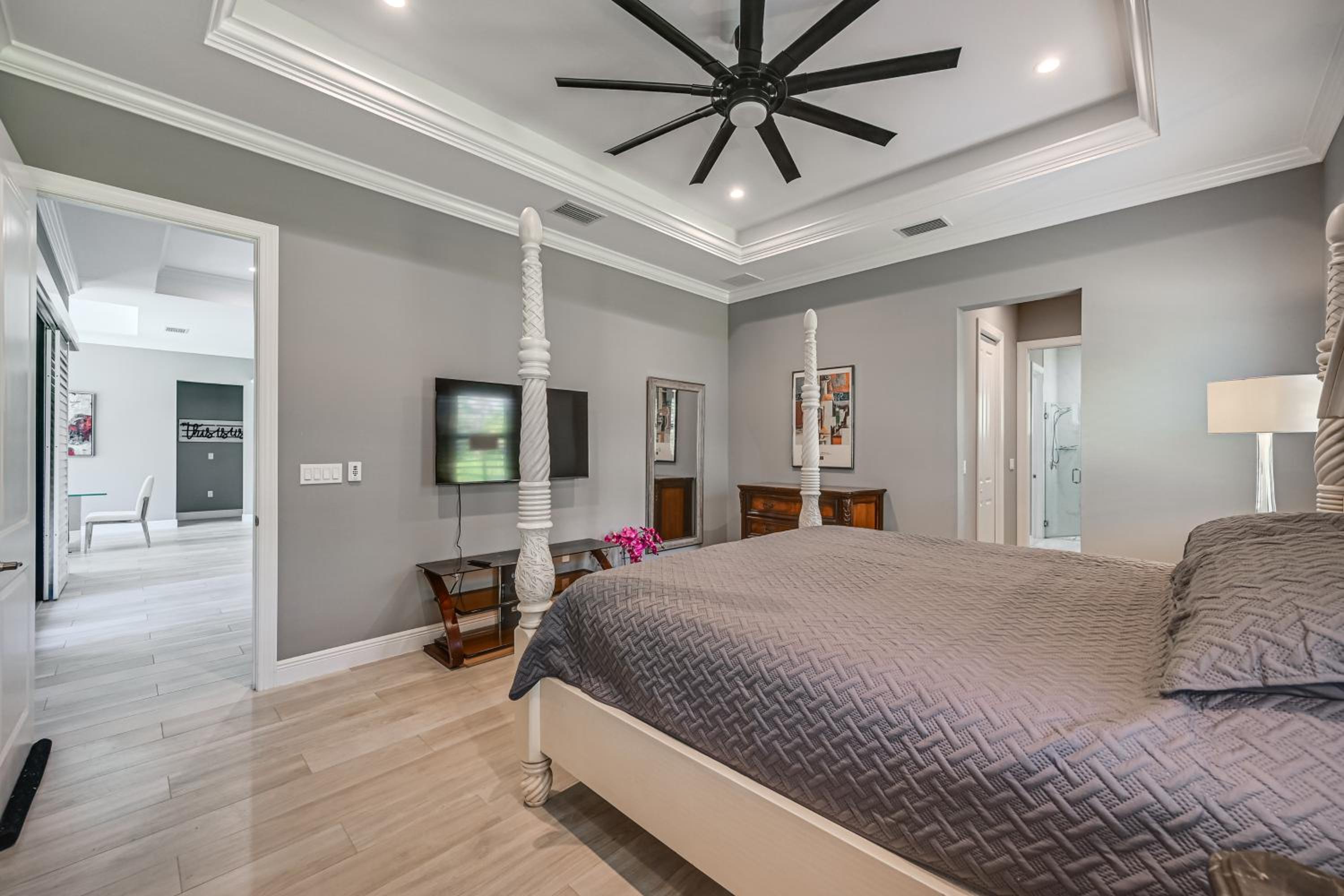 Serene, Pet-Friendly Naples Home by Golf and Beaches