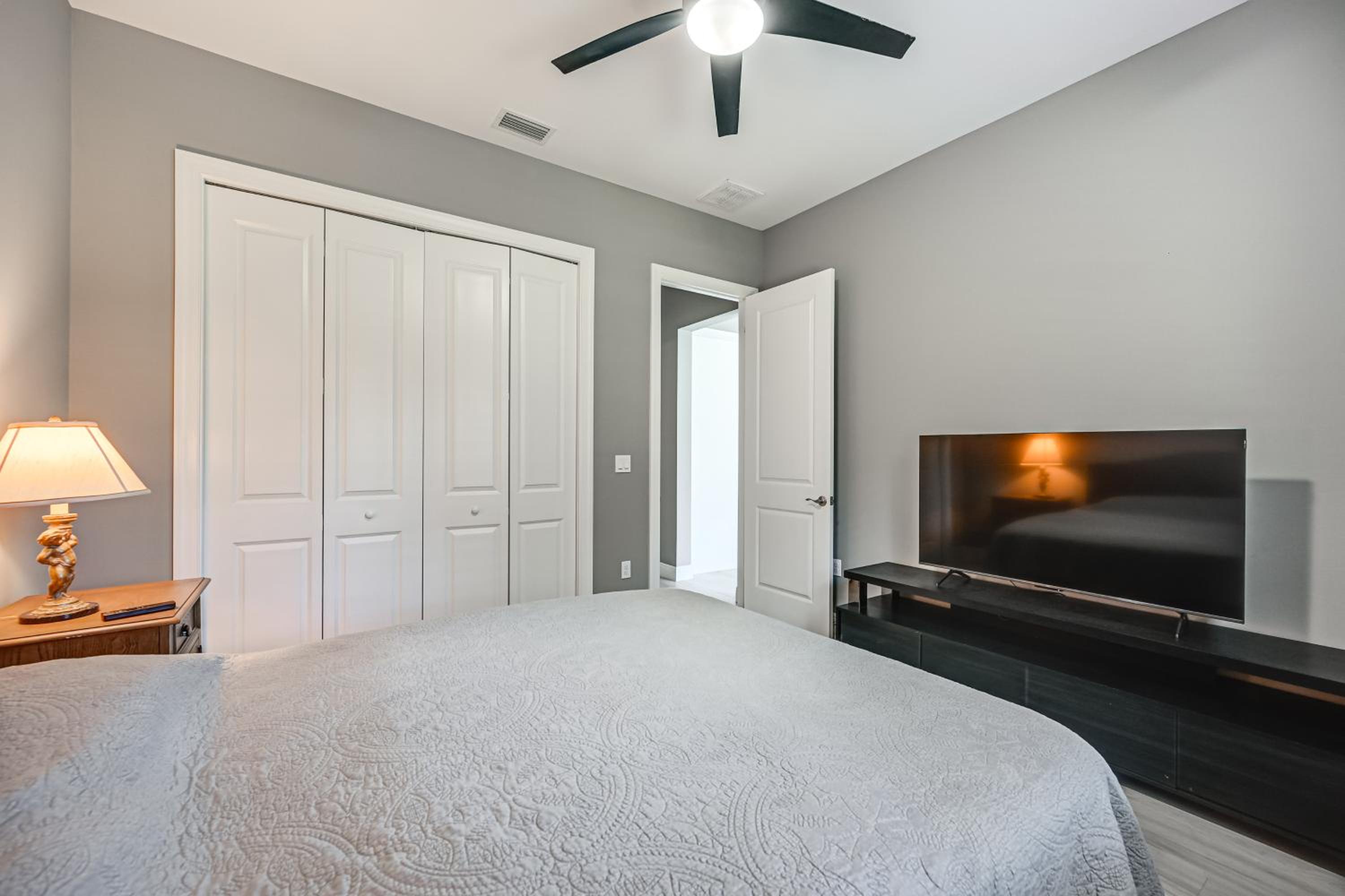 Serene, Pet-Friendly Naples Home by Golf and Beaches