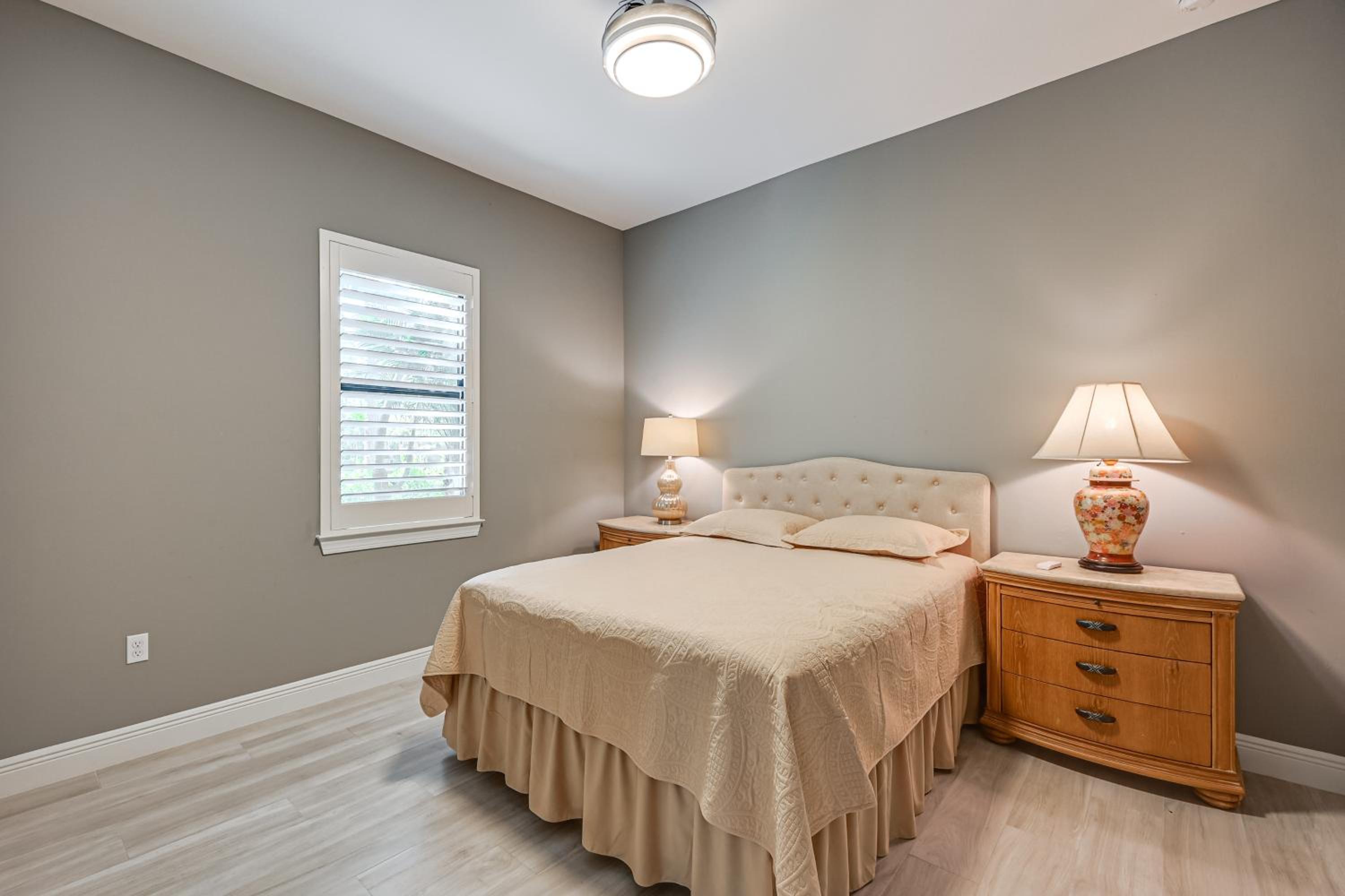 Serene, Pet-Friendly Naples Home by Golf and Beaches
