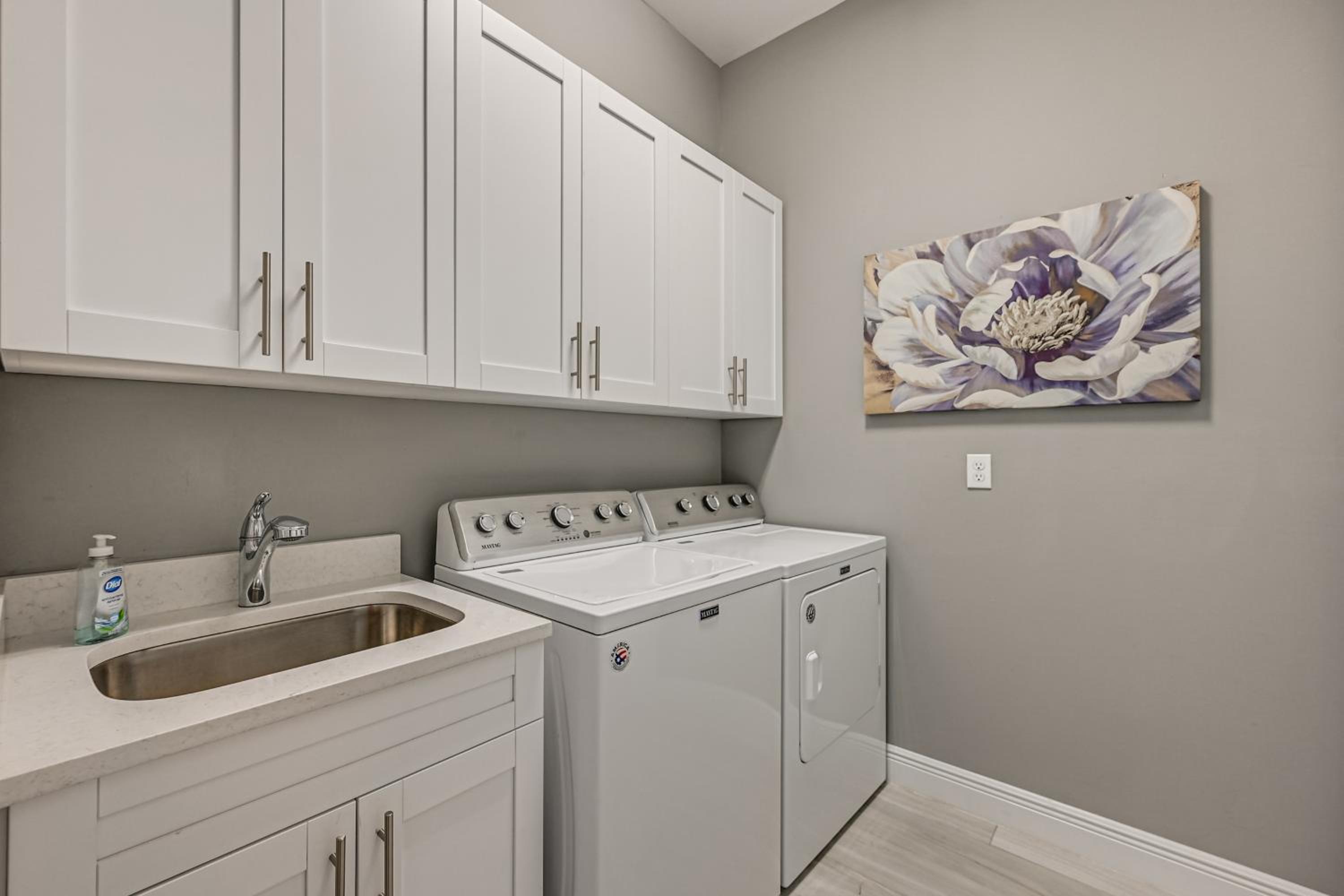 Serene, Pet-Friendly Naples Home by Golf and Beaches