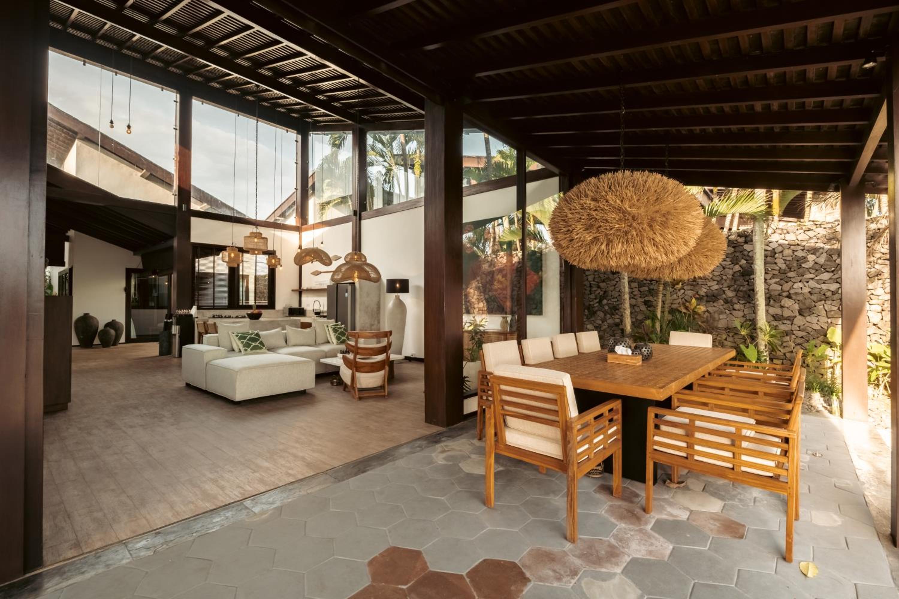 Oceanfront Luxury Villa in Beraban with Private Pool