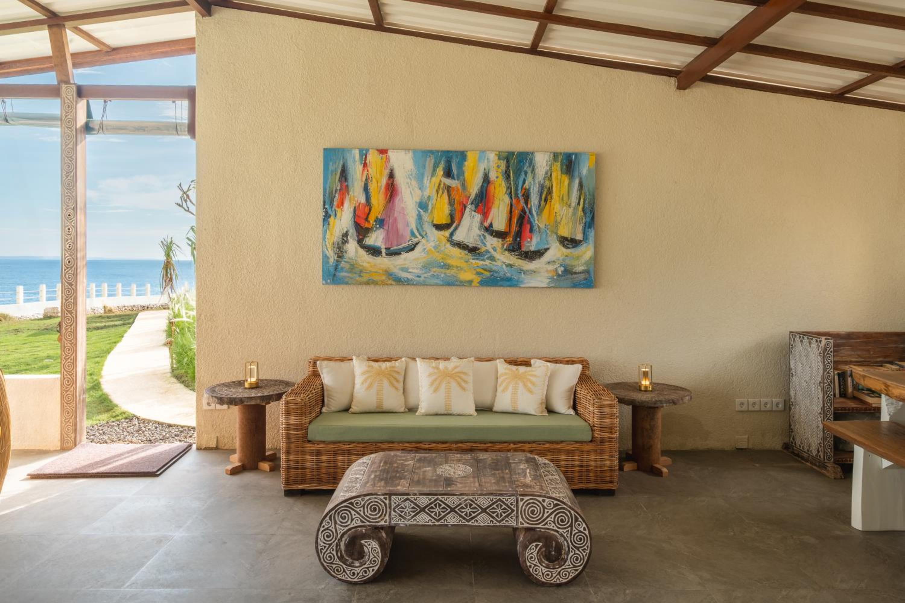 Naluna Lembongan