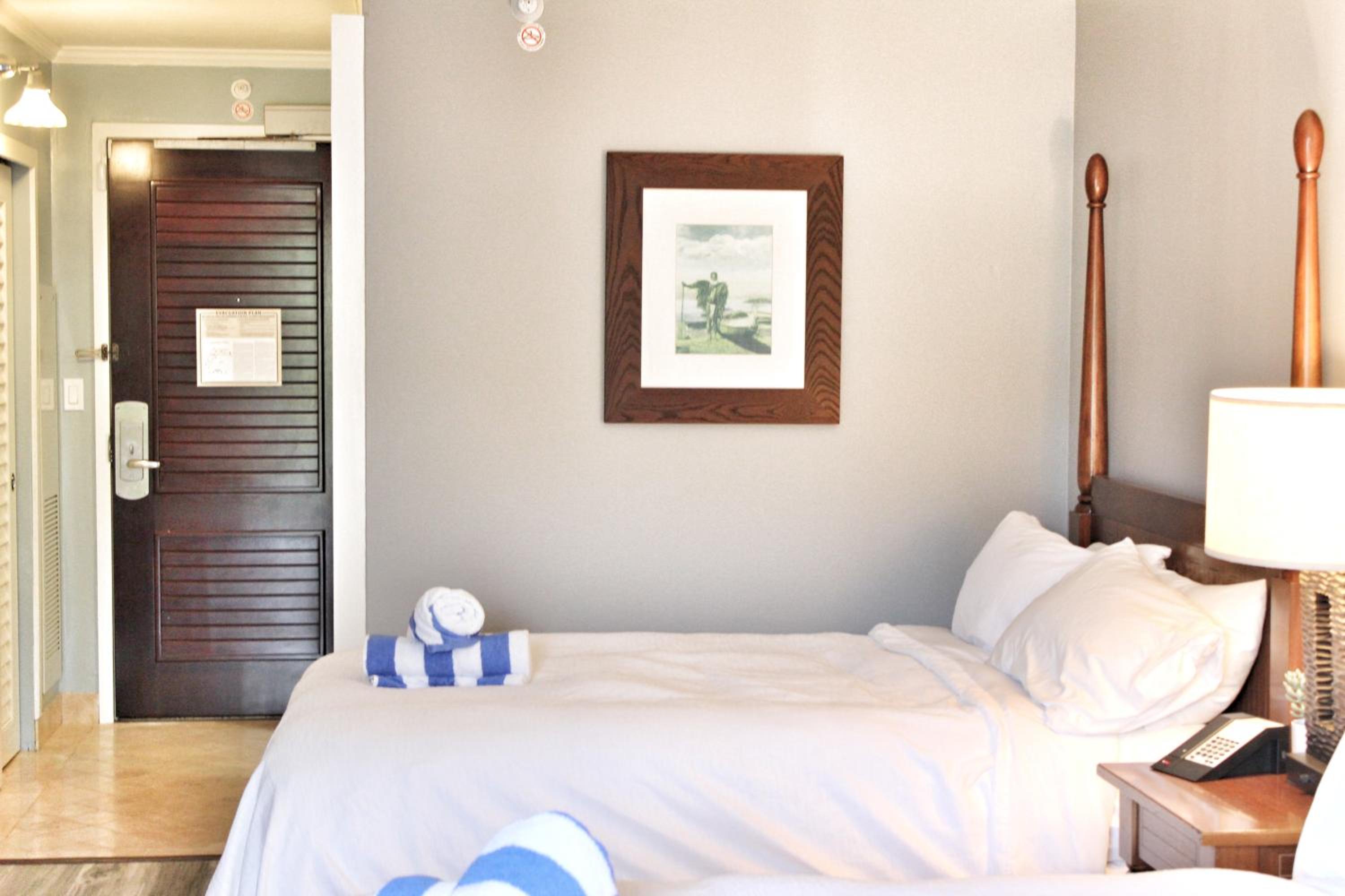 Mountain View Double Bed Room, Beachfront Resort, Lanai, AC, Pool, Restaurant, Gym, Spa
