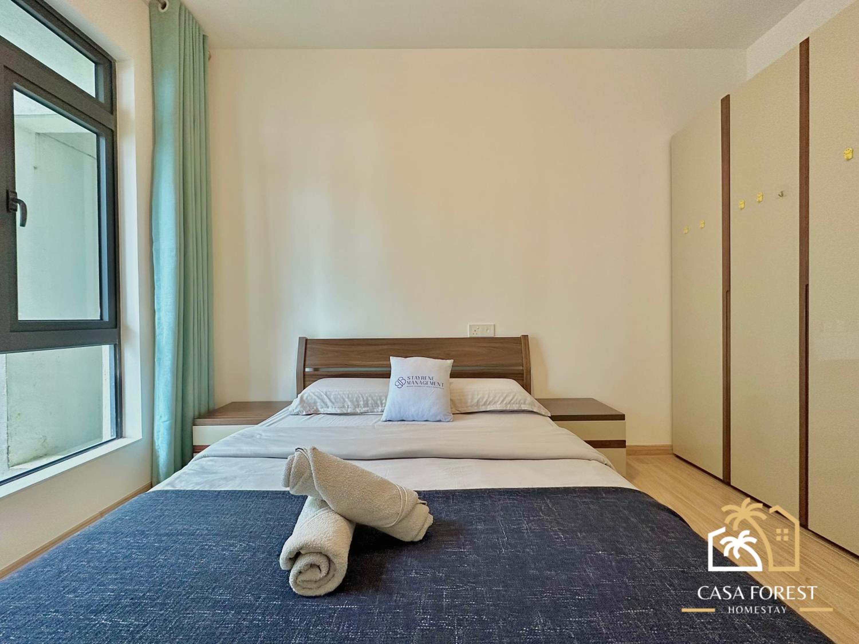 Casa Forest Modern Suites at Forest City JB