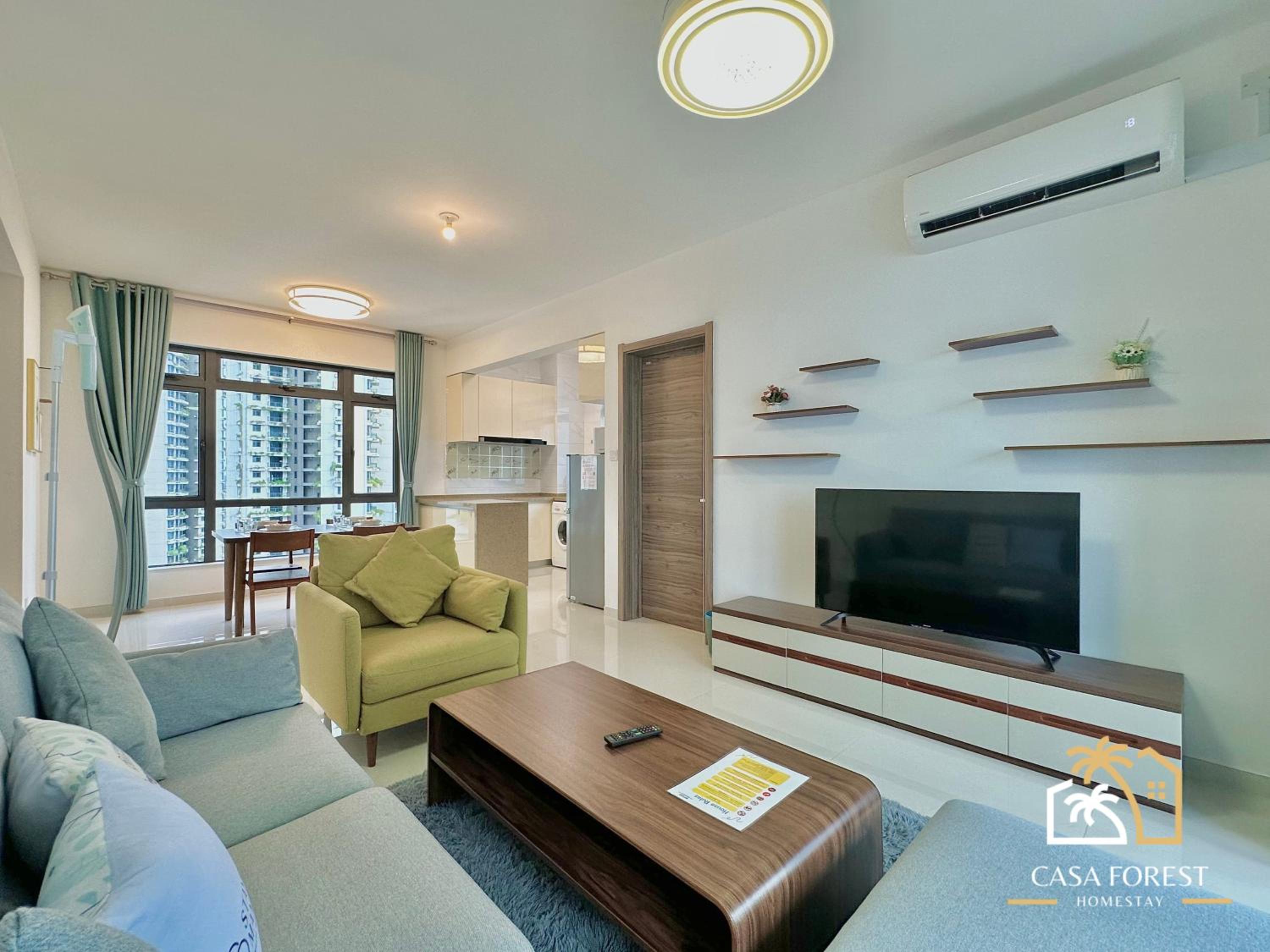 Casa Forest Modern Suites at Forest City JB