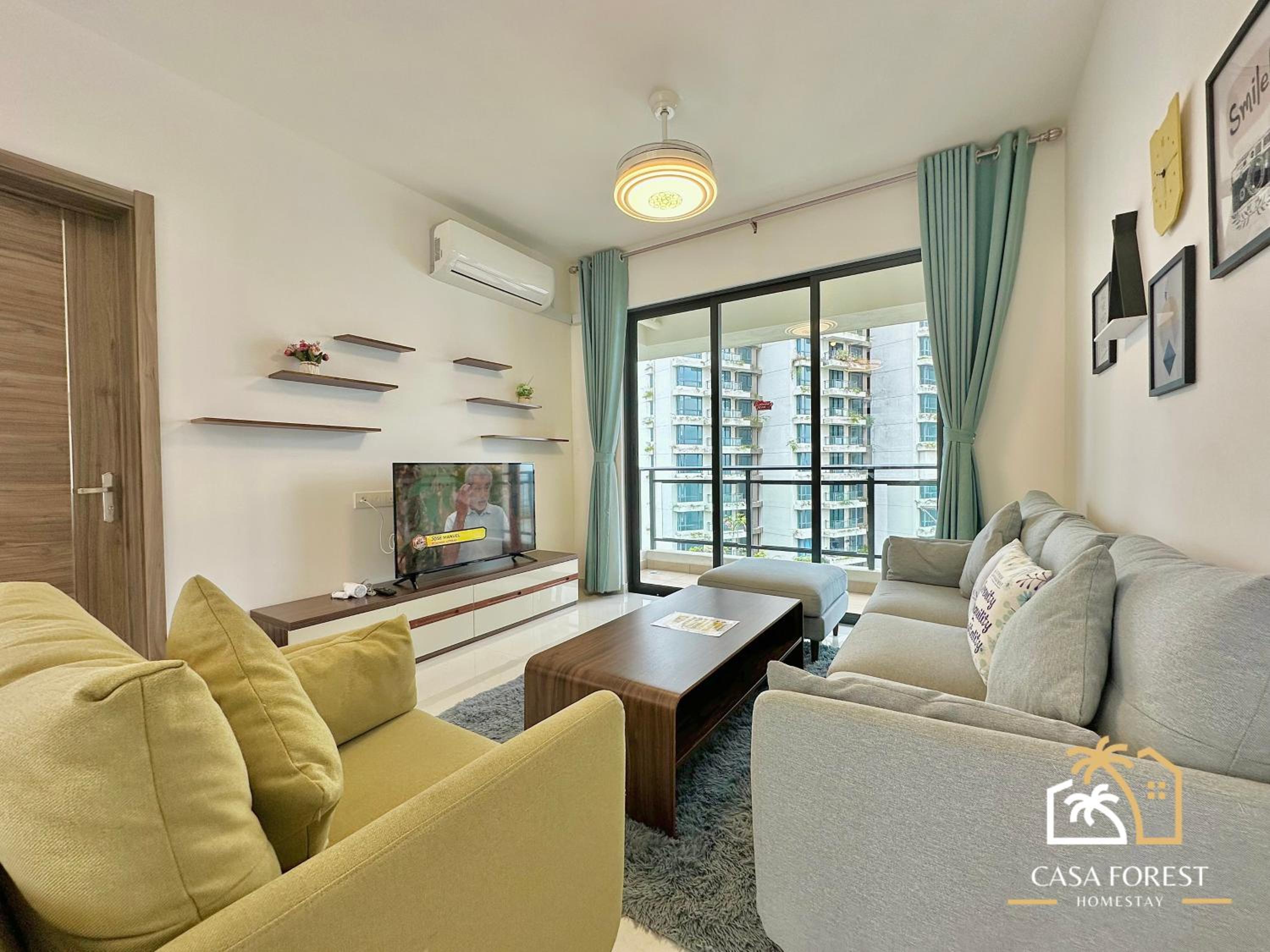 Casa Forest Modern Suites at Forest City JB
