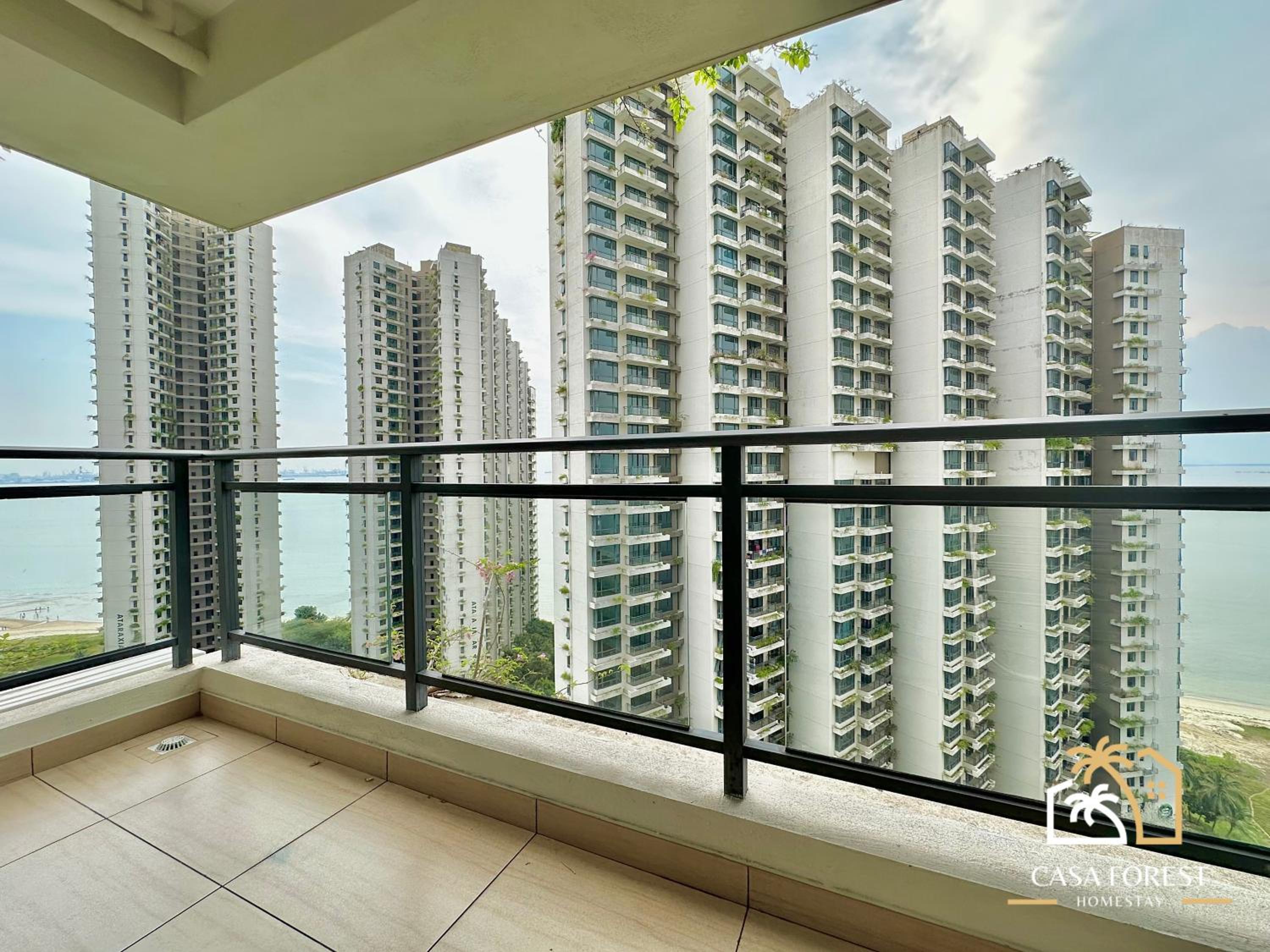 Casa Forest Modern Suites at Forest City JB