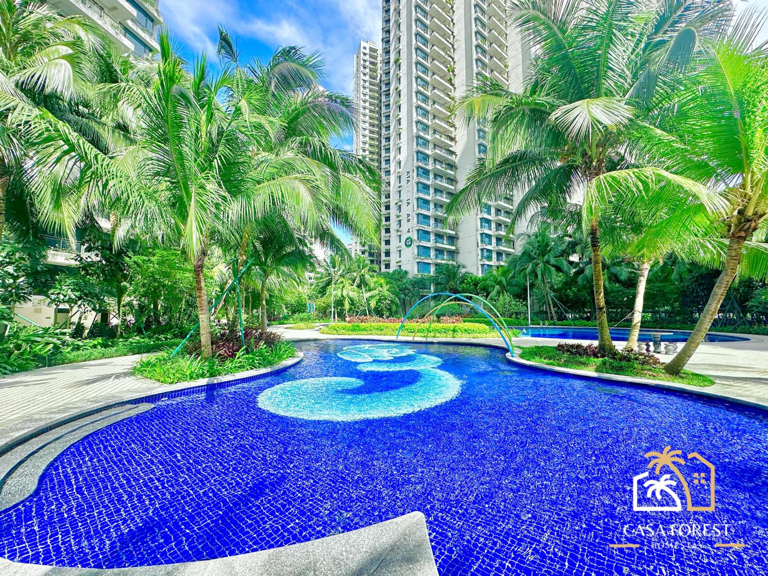 Casa Forest Modern Suites at Forest City JB