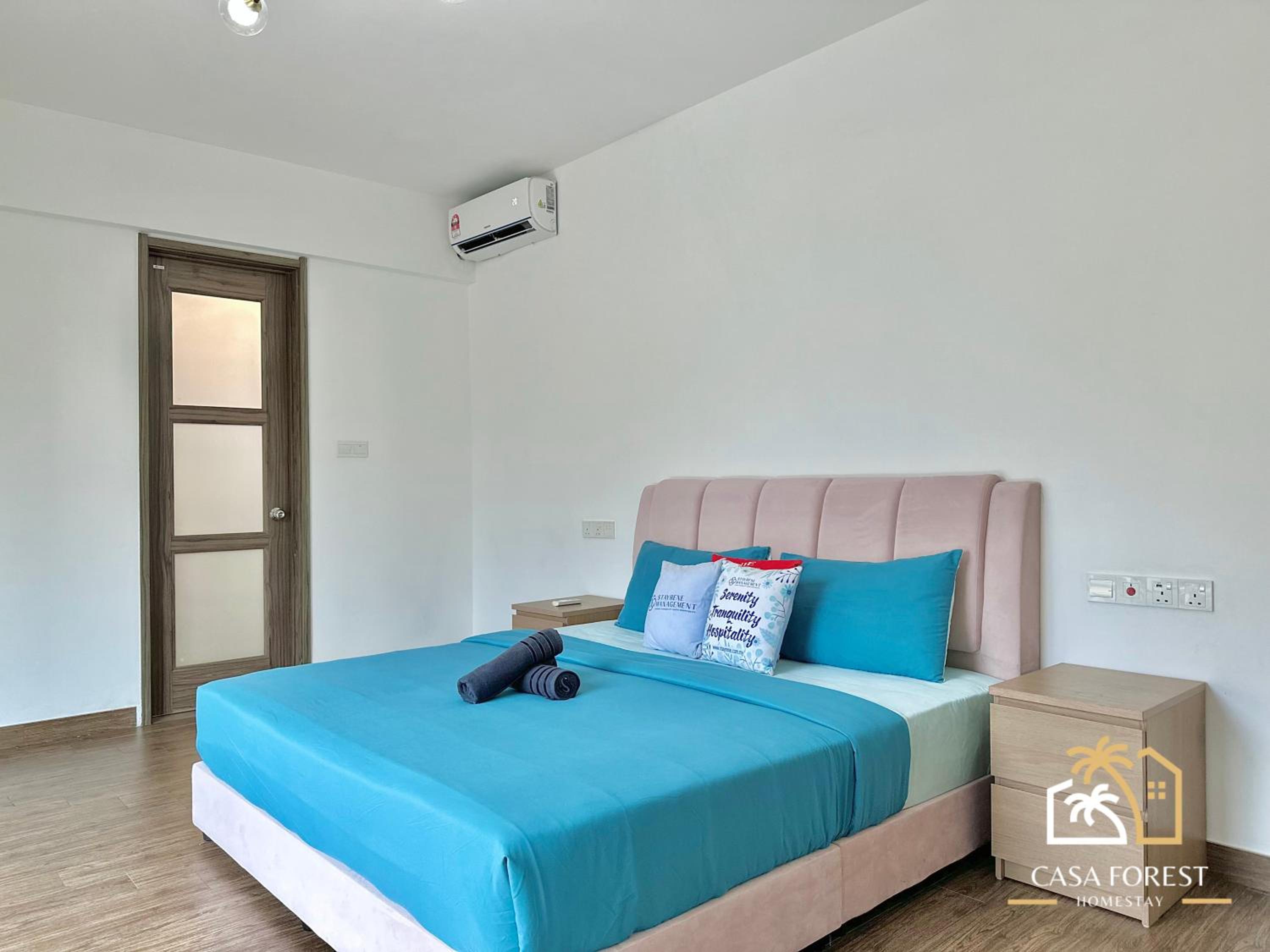 Casa Forest Modern Suites at Forest City JB