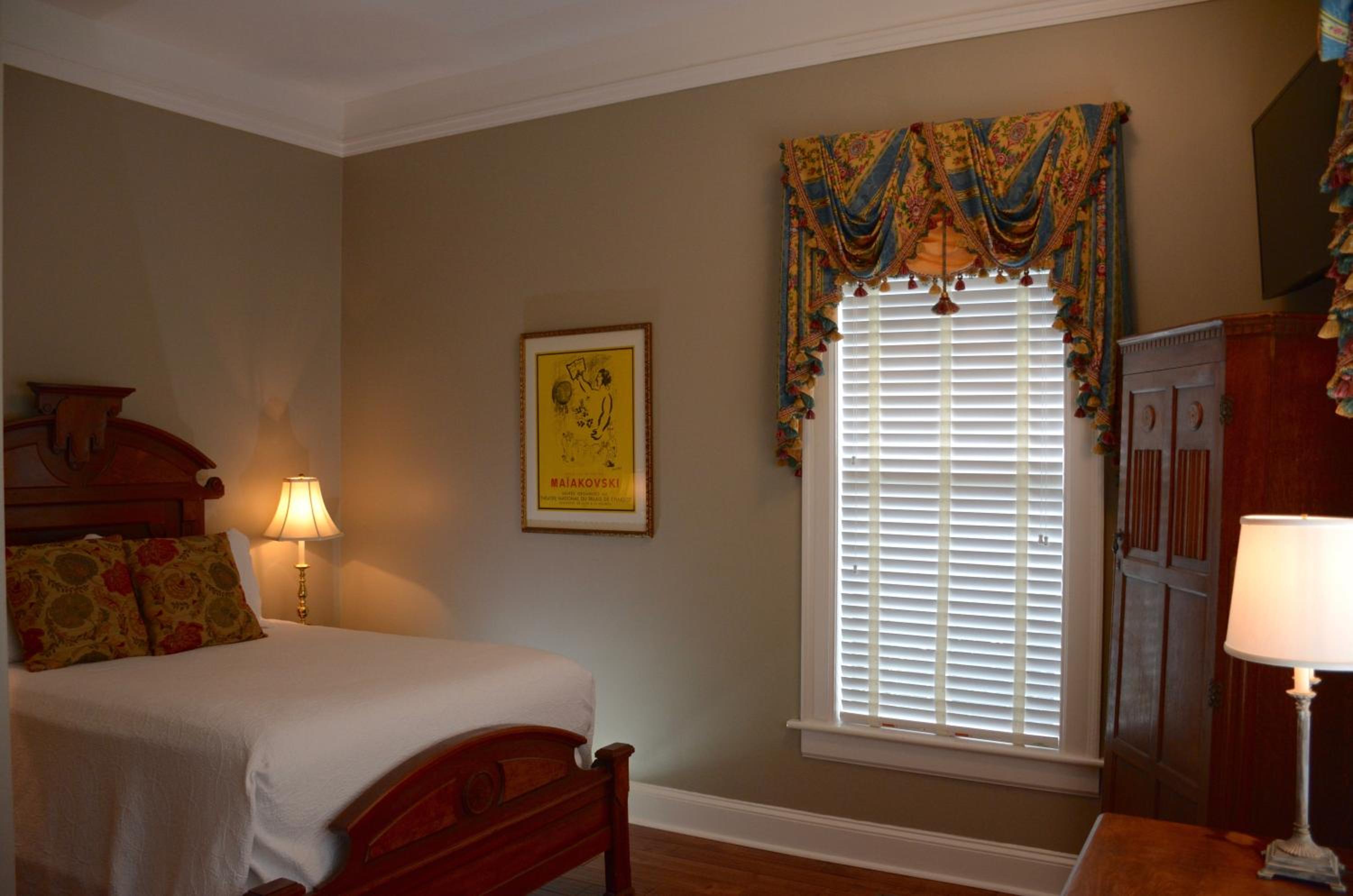 Bluff View Inn