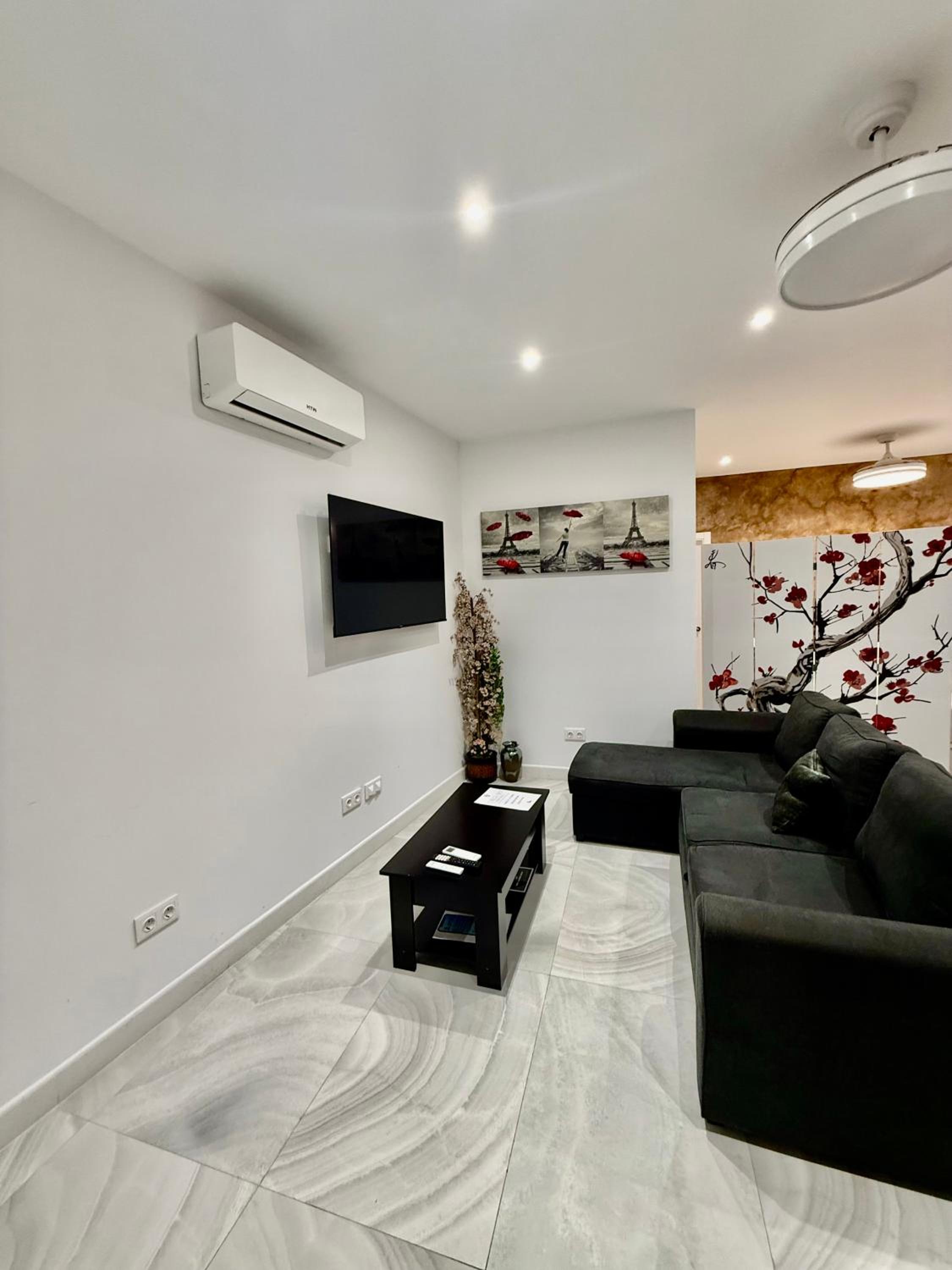 Casa July