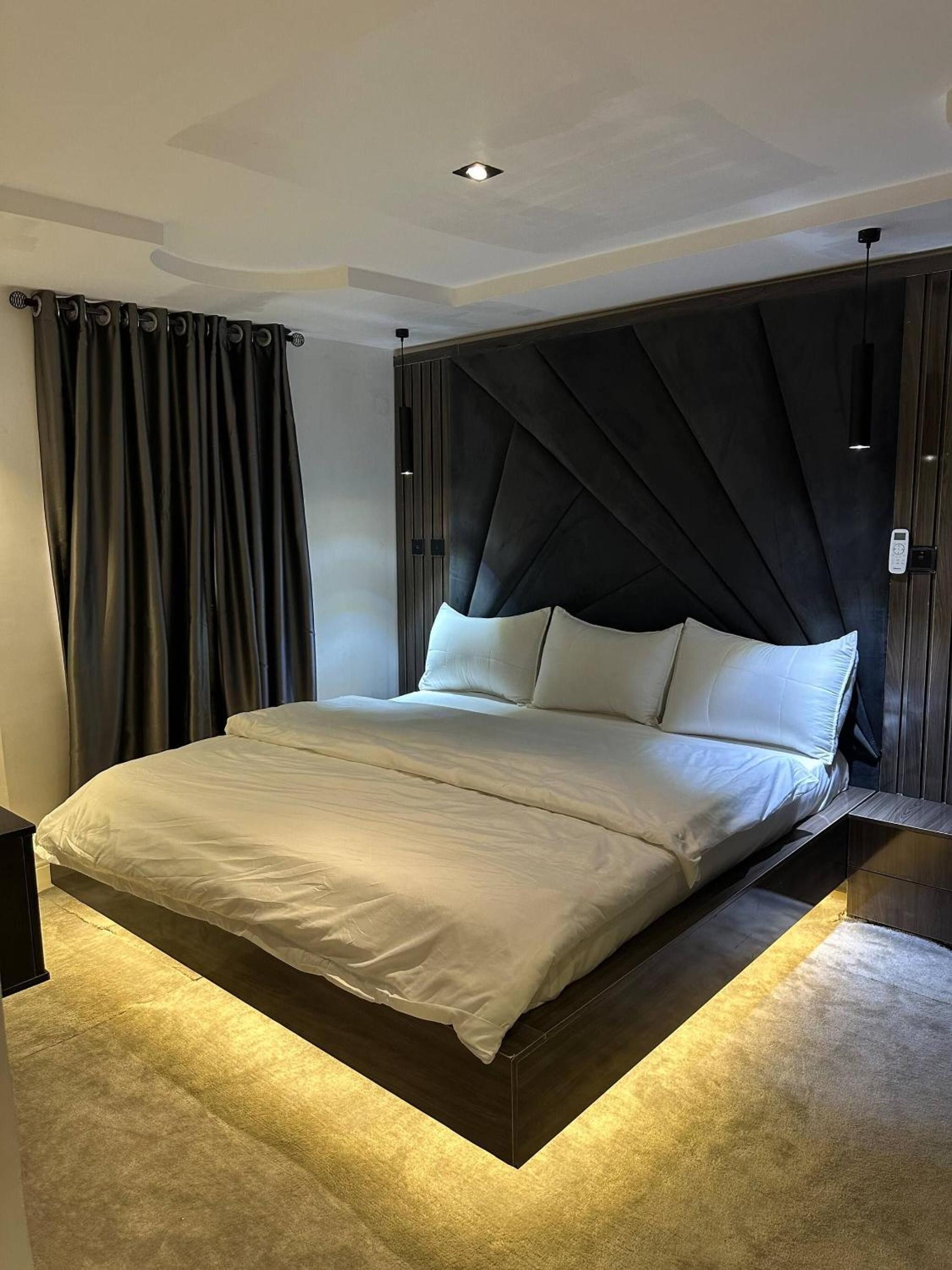 Peaceful Abuja Retreat - 1 Bedroom Private Apartment