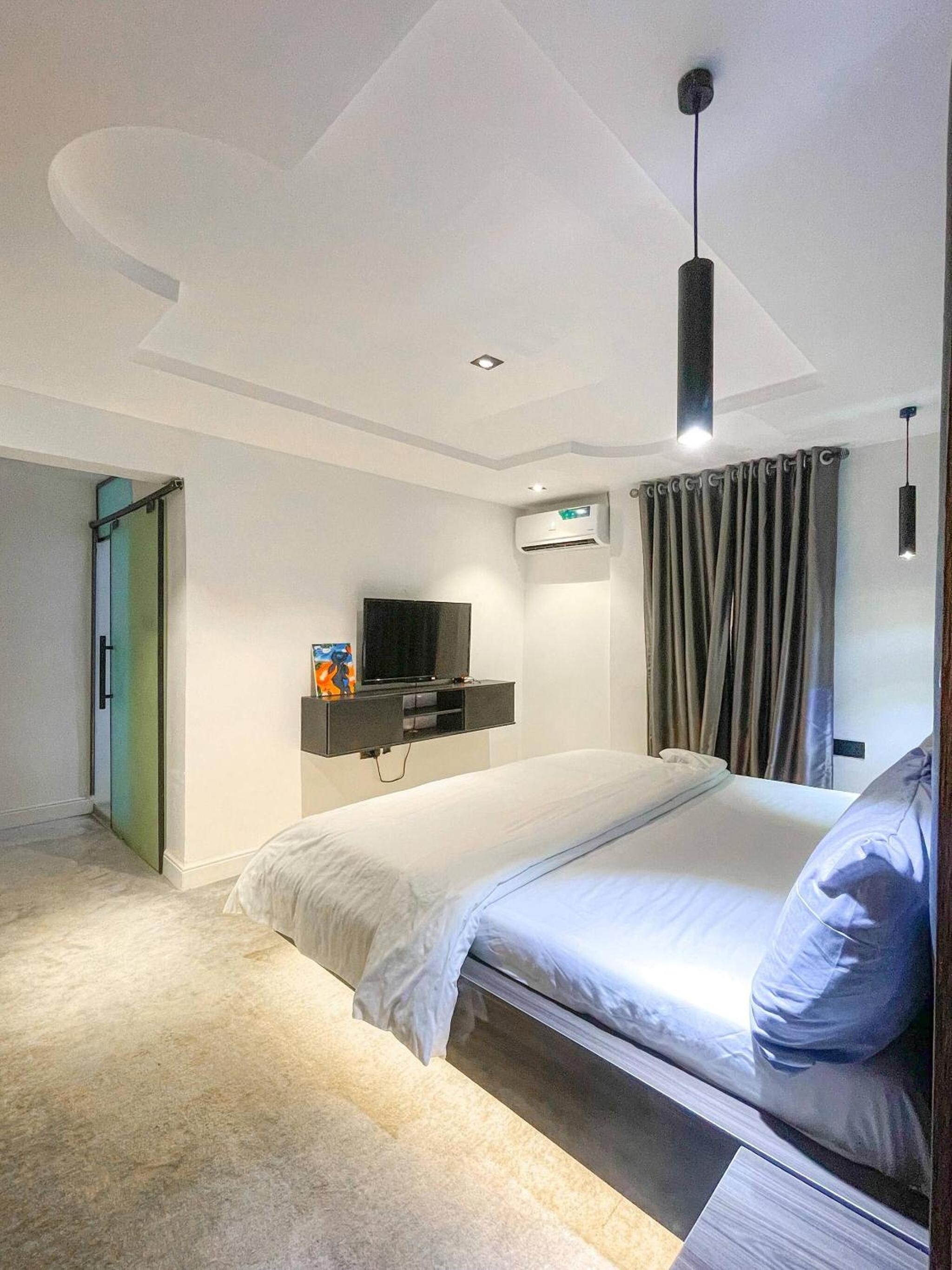 Peaceful Abuja Retreat - 1 Bedroom Private Apartment